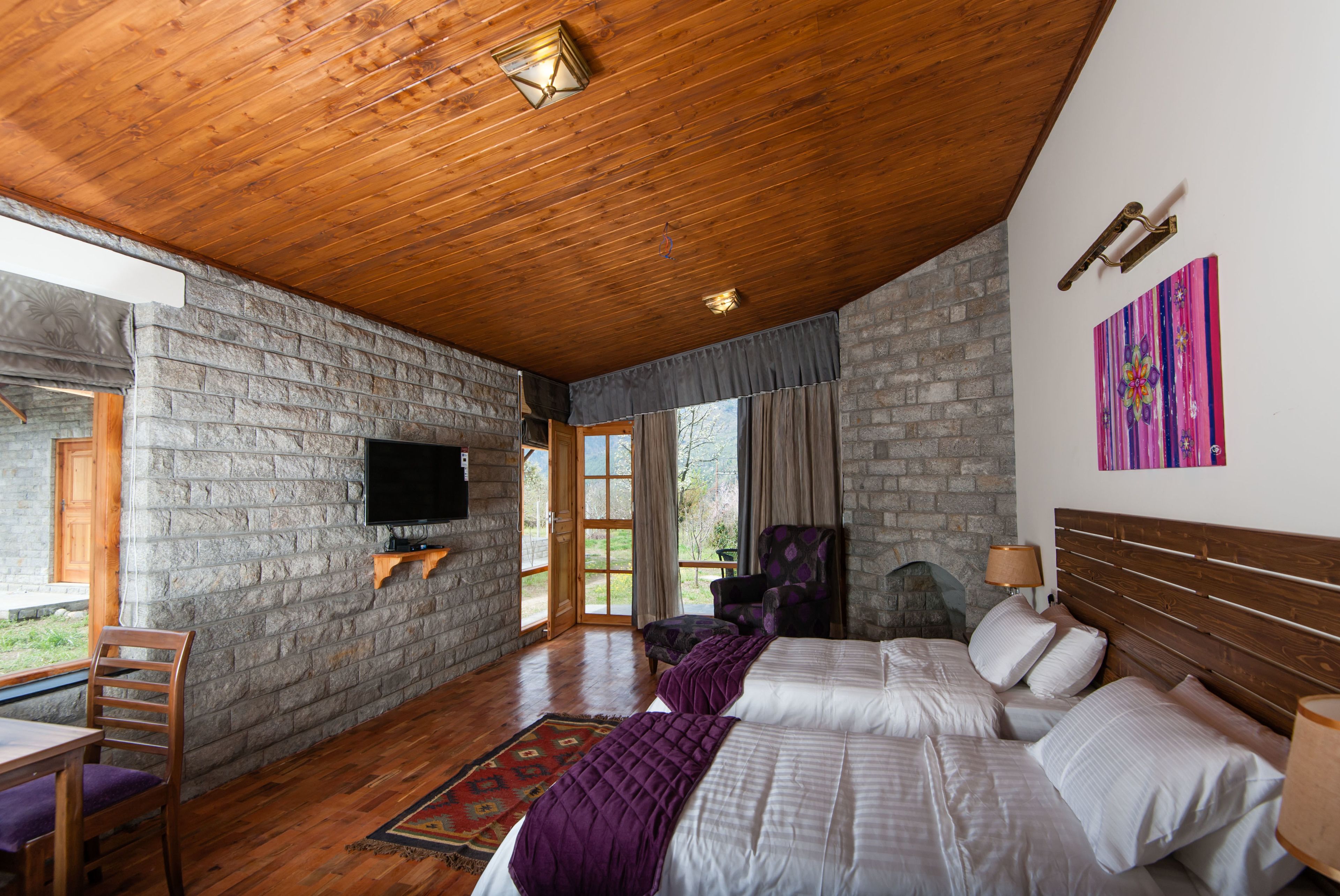 LaRiSa Mountain Retreat by Svenska