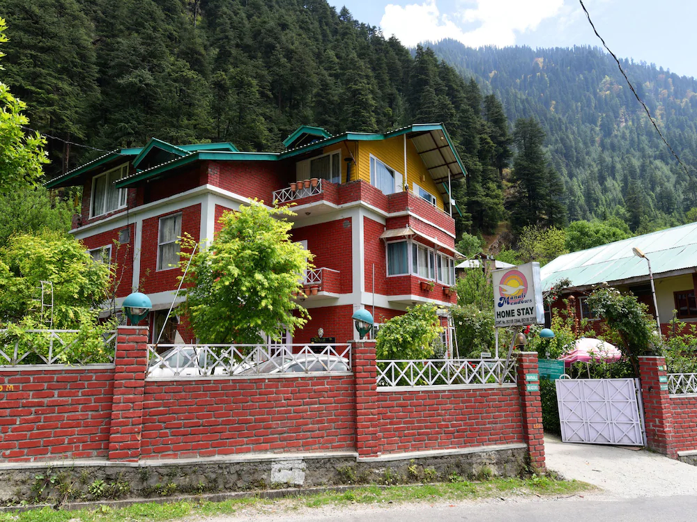 Manali Meadows Homestay by OYO Rooms