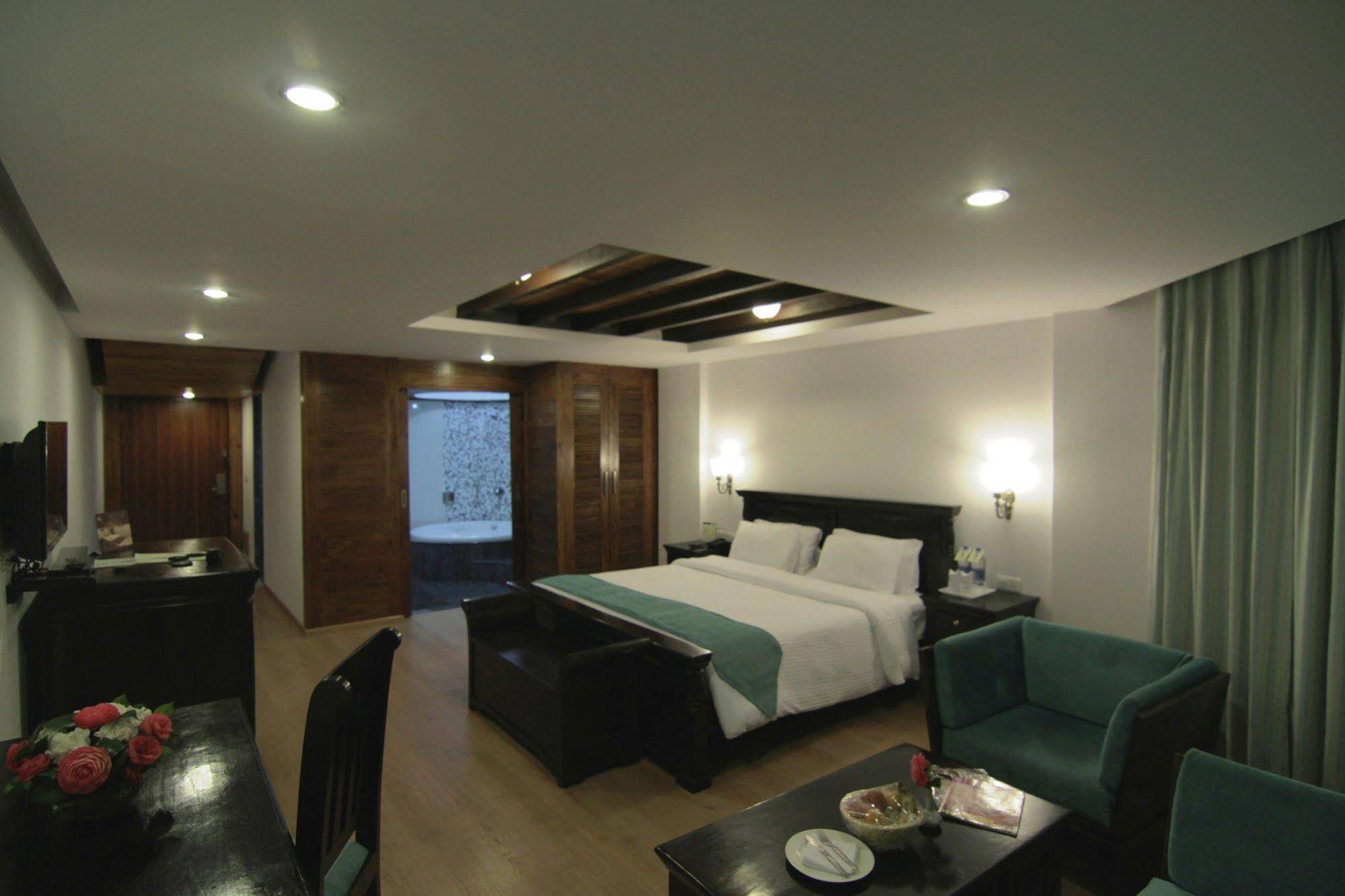 Manuallaya The Resort Spa