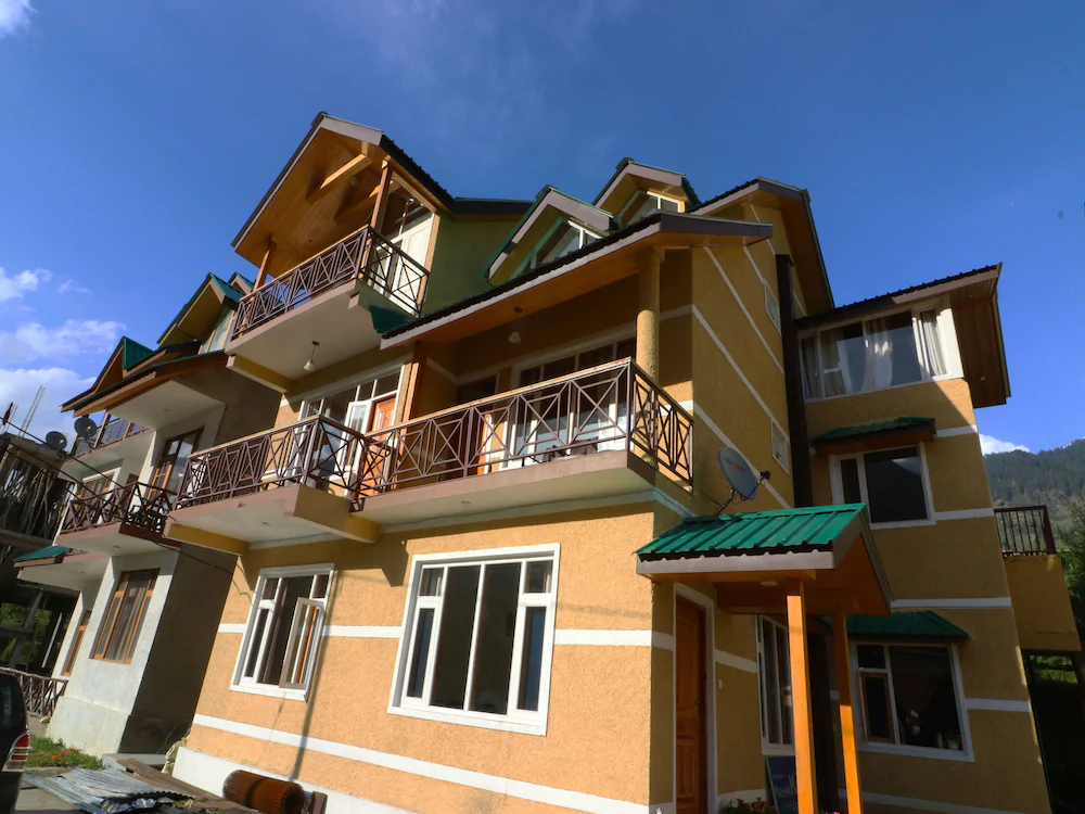 OYO Home 14011 Nature View Wooden Stay