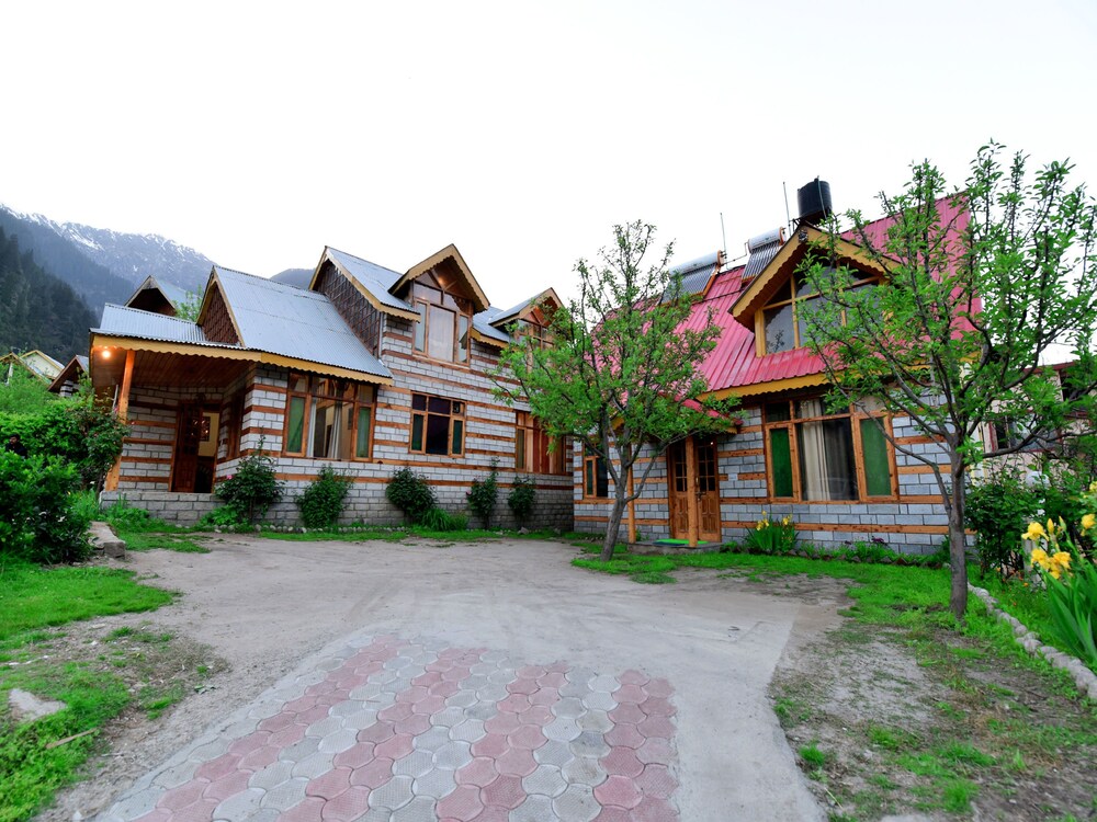 Paramount Cottage By OYO Rooms