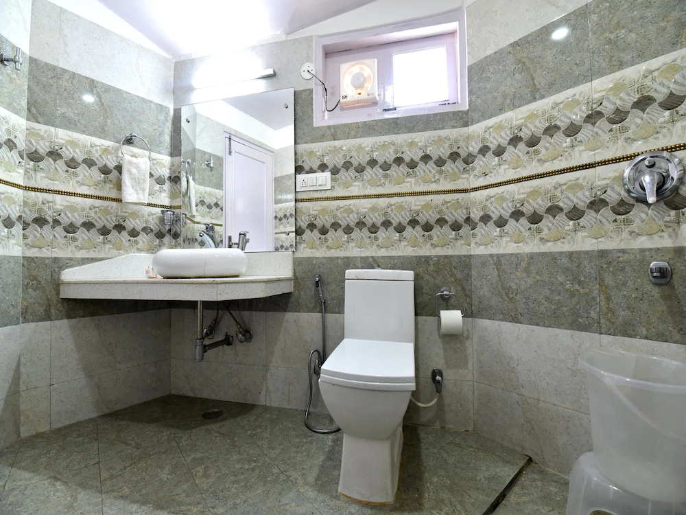 Satyam Paradise by OYO Rooms