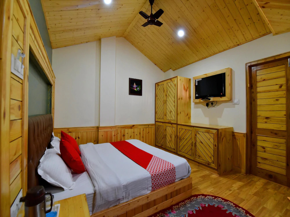 Satyam Paradise by OYO Rooms