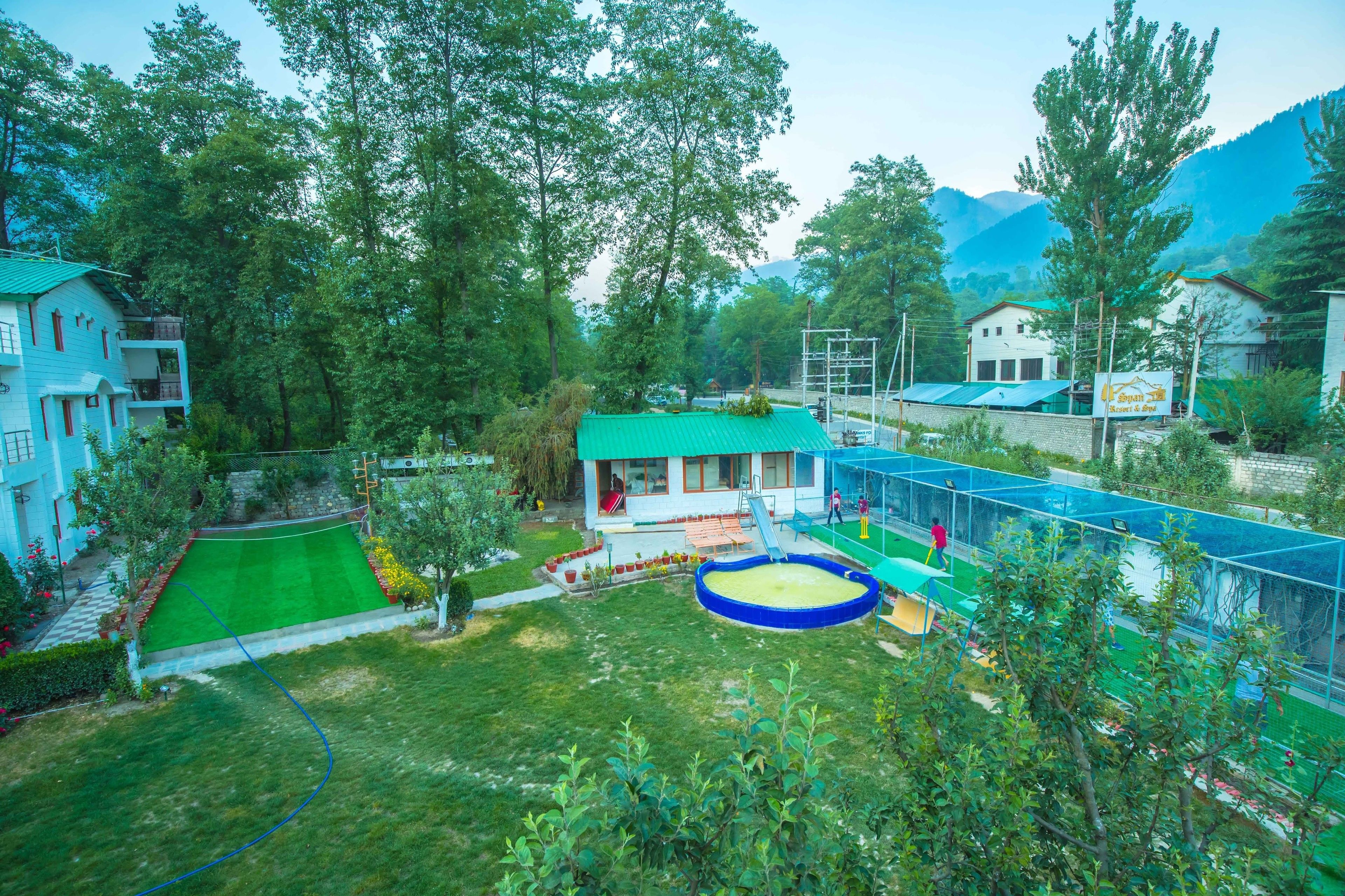 Signature Manali