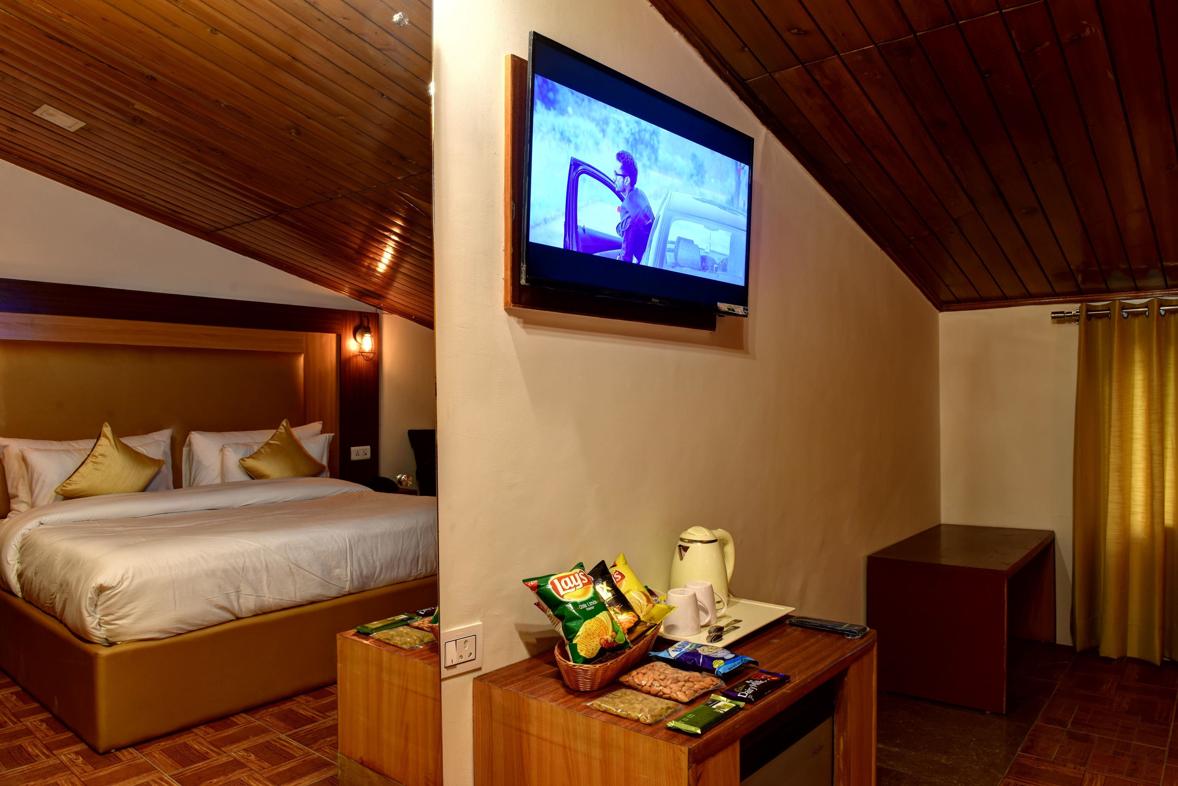Signature Manali