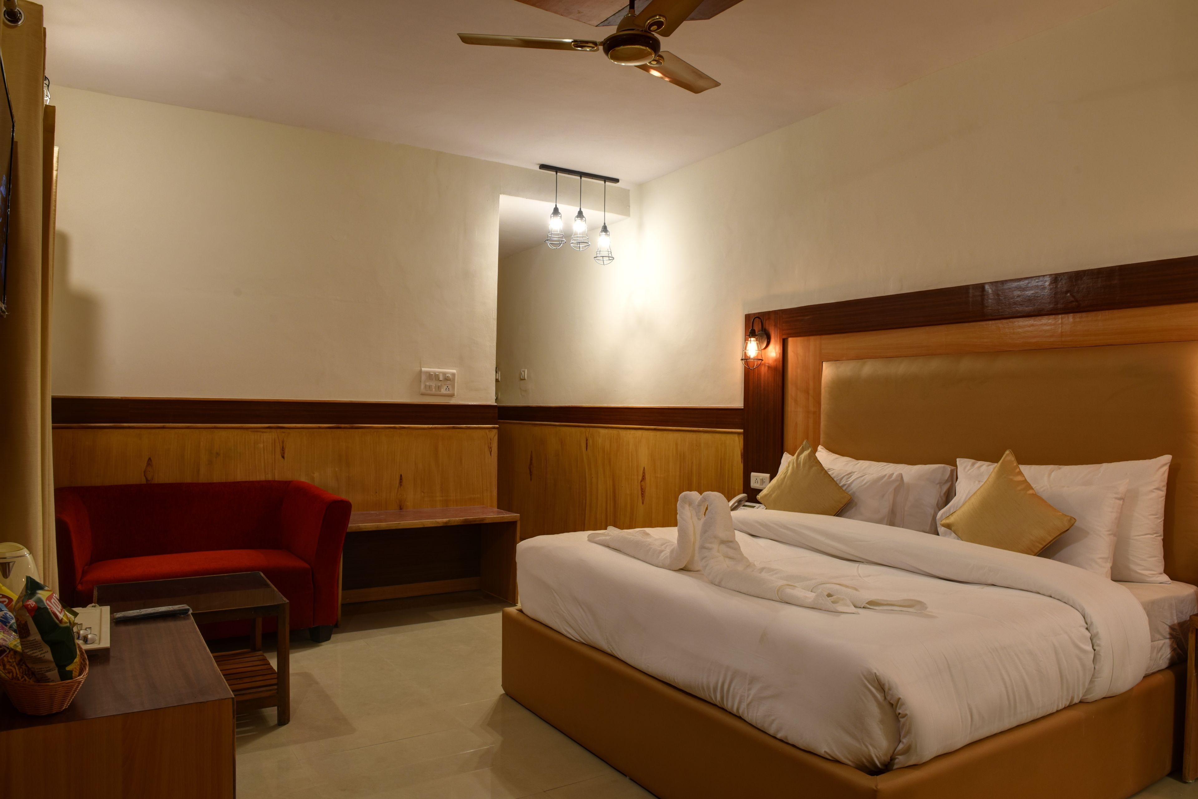 Signature Manali