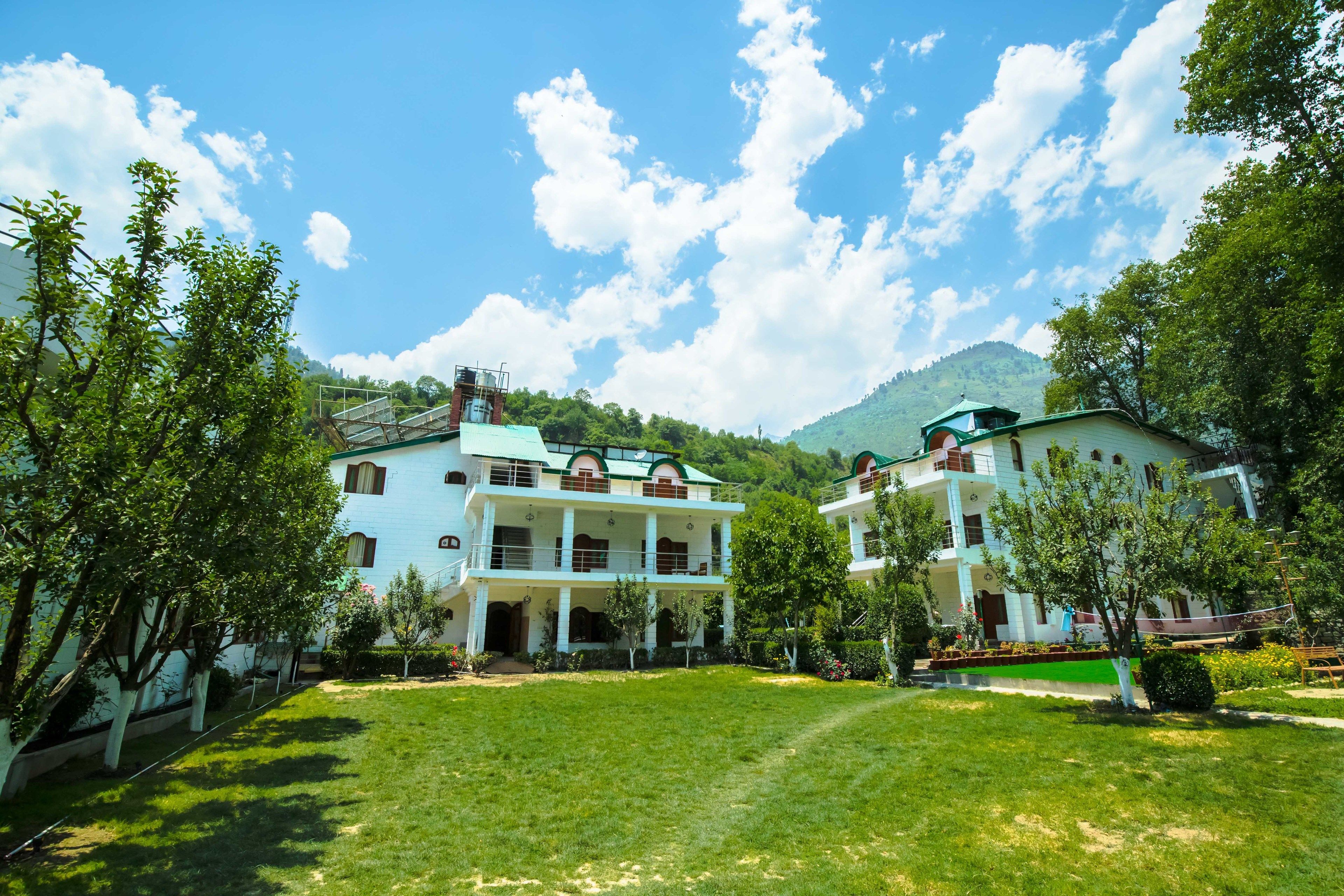 Signature Manali