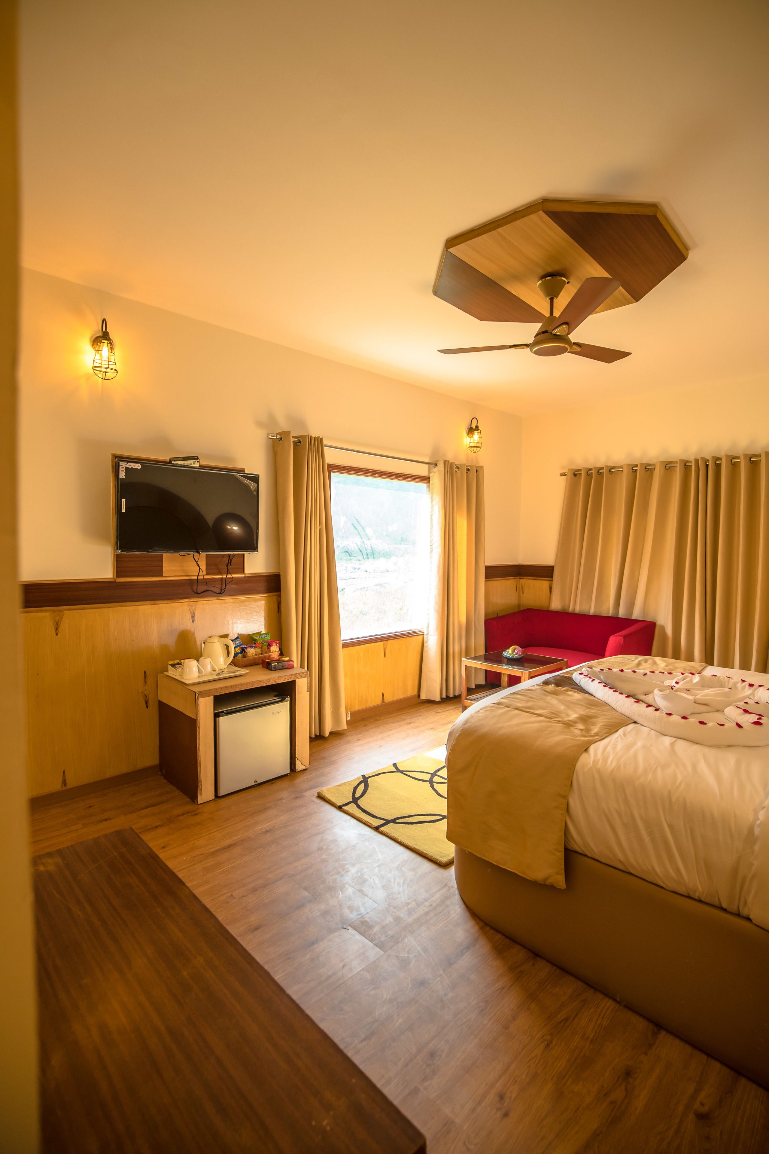 Signature Manali