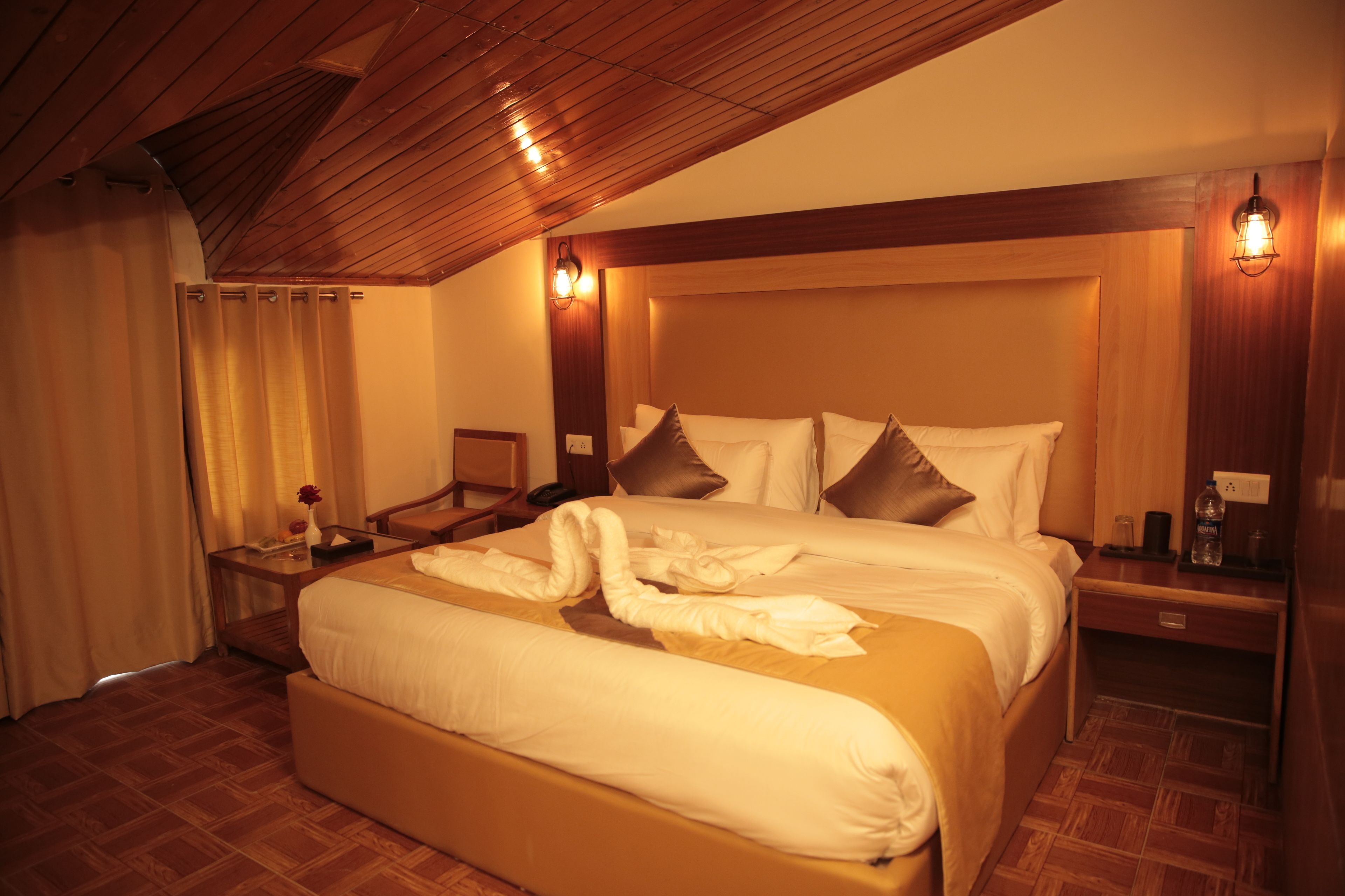 Signature Manali
