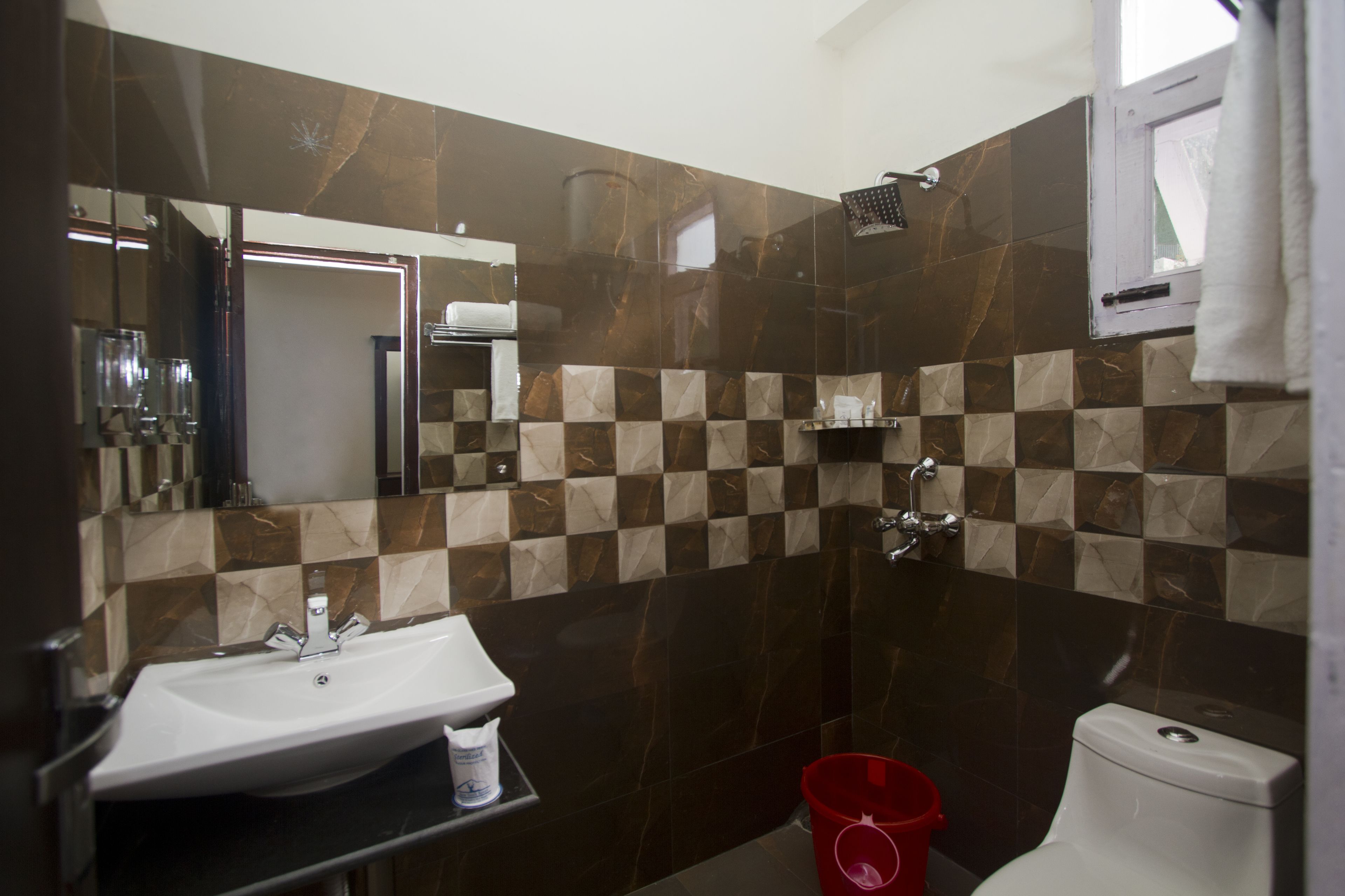Snow Touch Resort By Sriniwasa Hotels