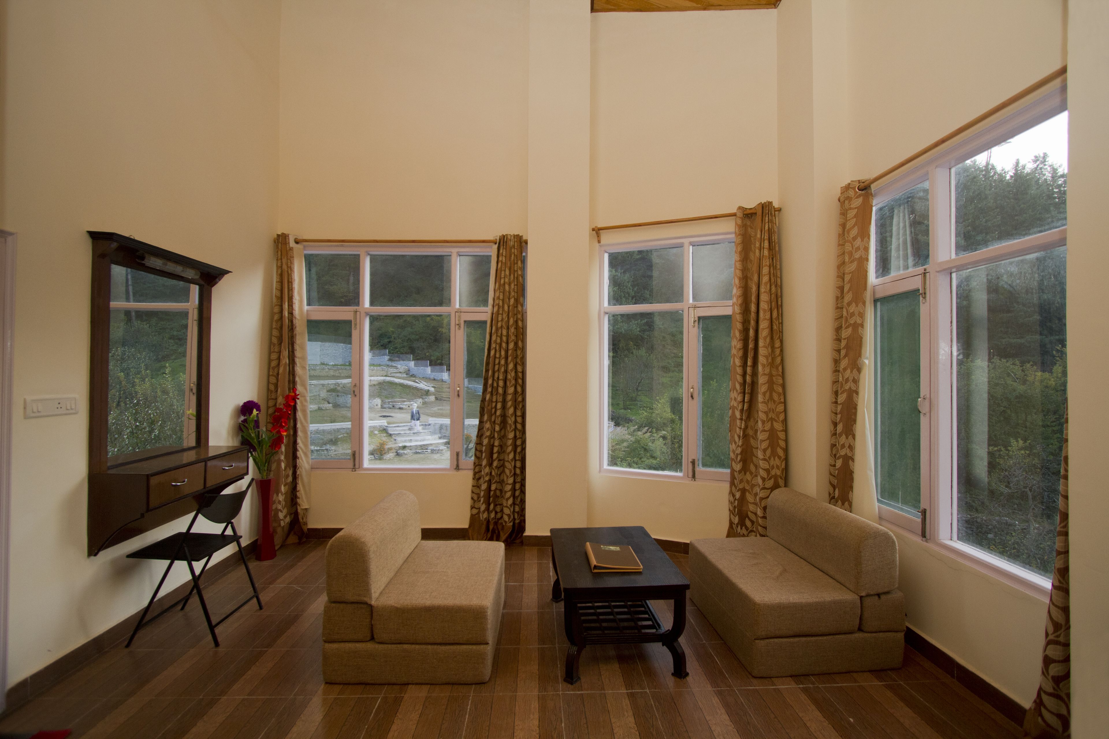 Snow Touch Resort By Sriniwasa Hotels