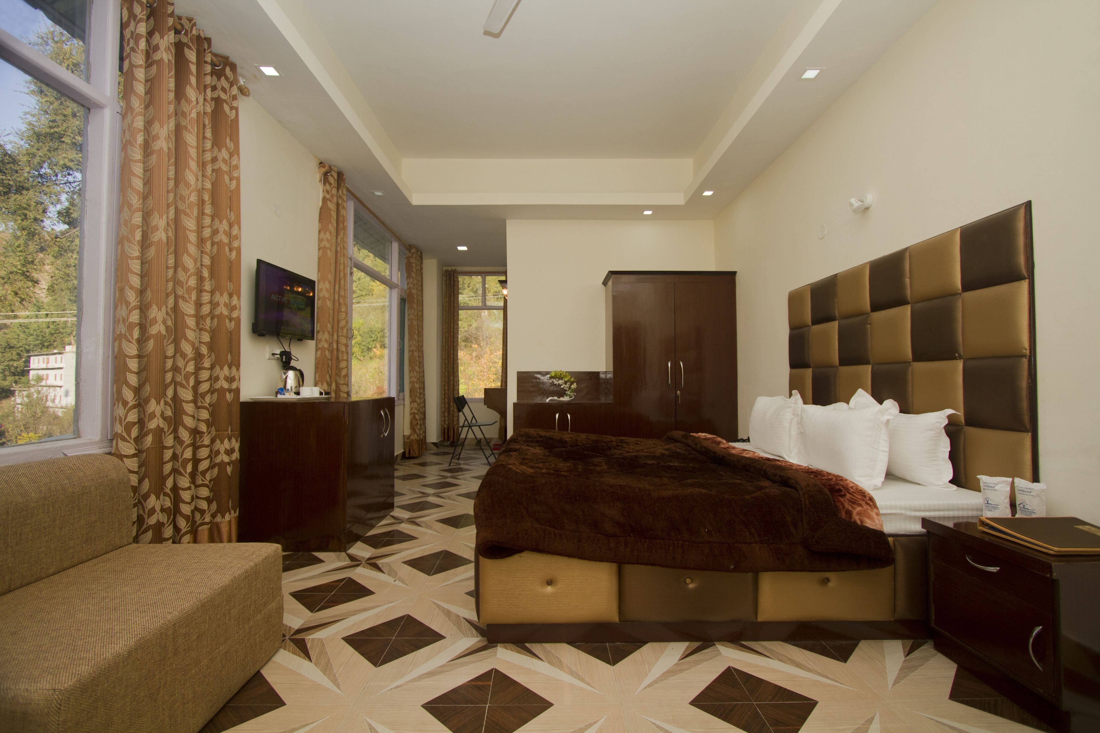 Snow Touch Resort By Sriniwasa Hotels