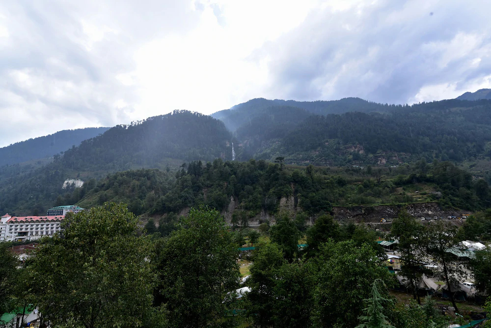 Sun N Snow Resort By OYO Rooms