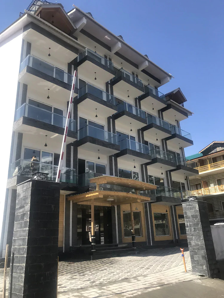 The Laurent & Banon Resorts