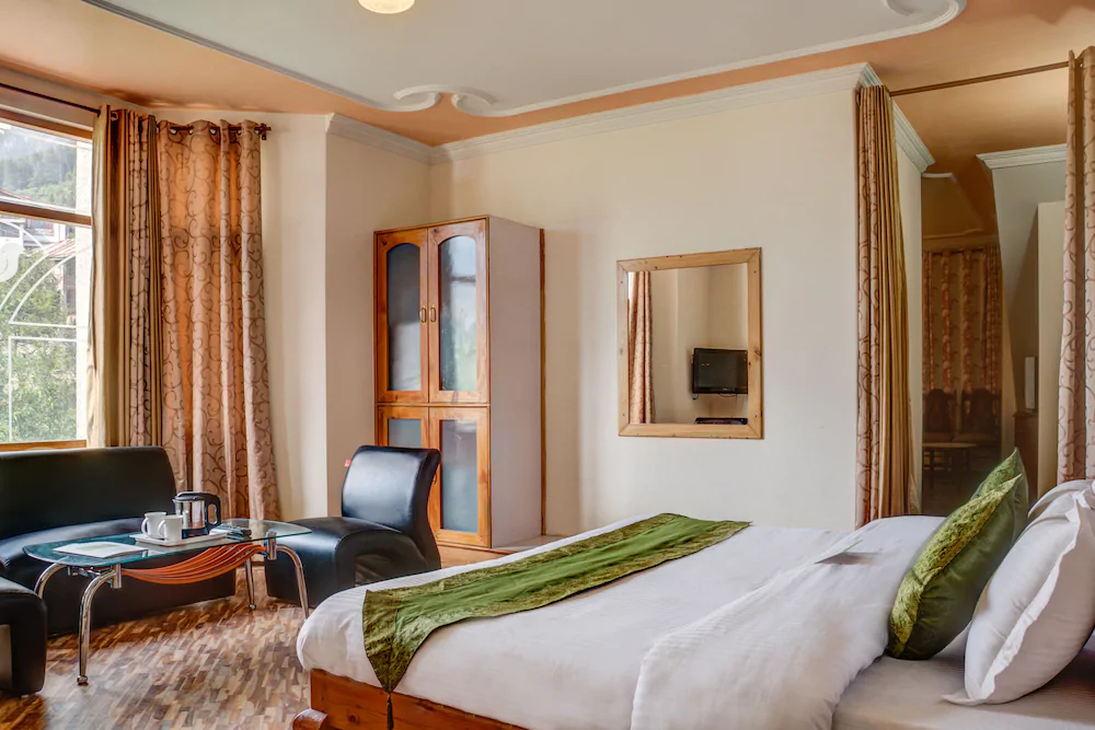 Wood Stock Inn by Treebo Hotels