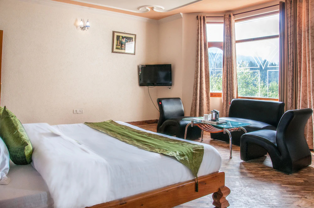 Wood Stock Inn by Treebo Hotels