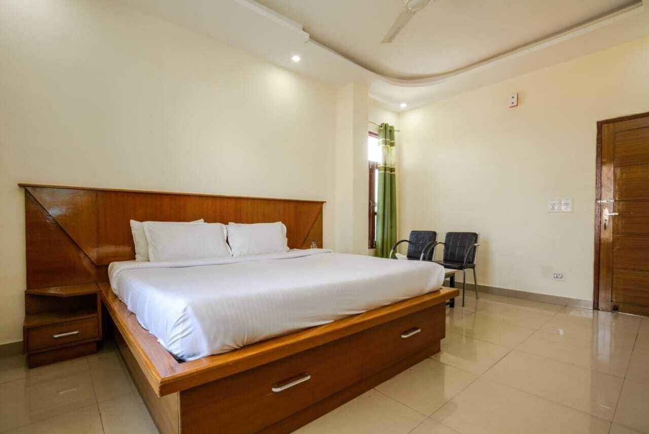 Hotel Roop