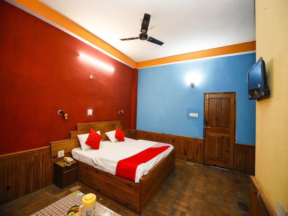 Mid Way Resort by OYO Rooms