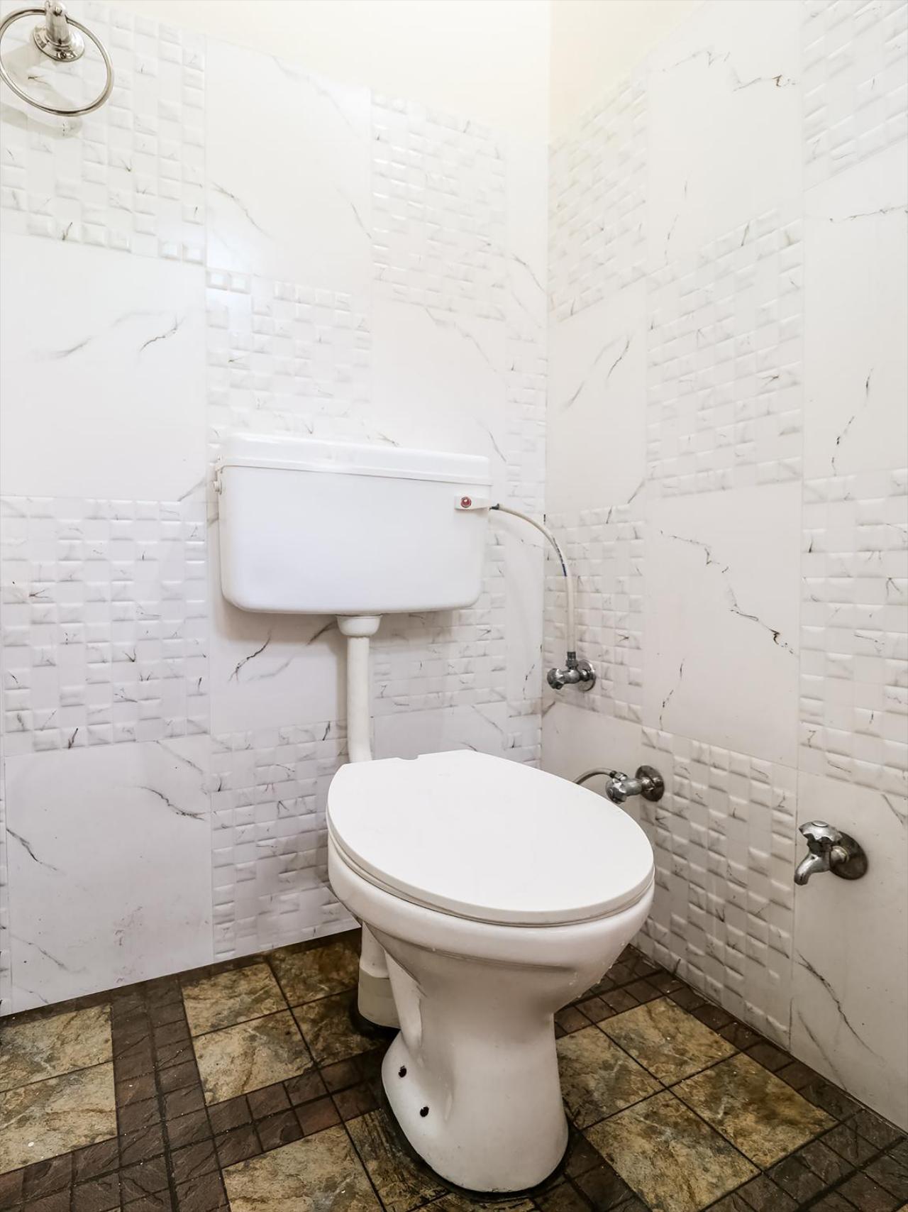 Chauhan Home Stay by OYO Rooms