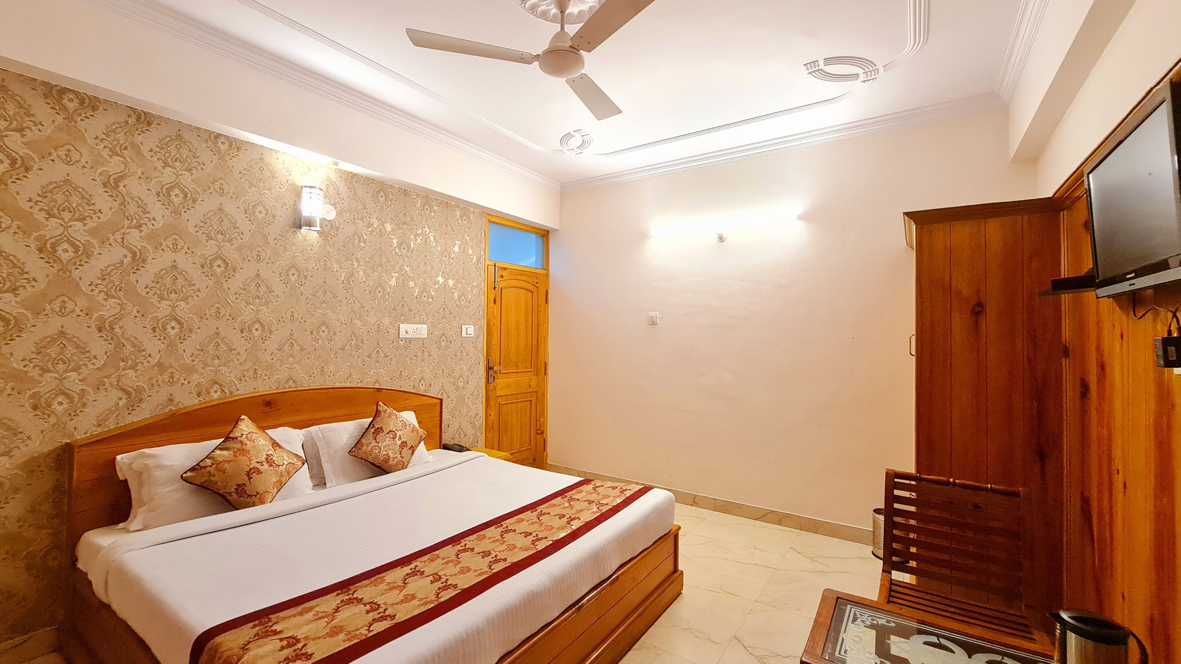 Hotel Chand Himalayan Brothers