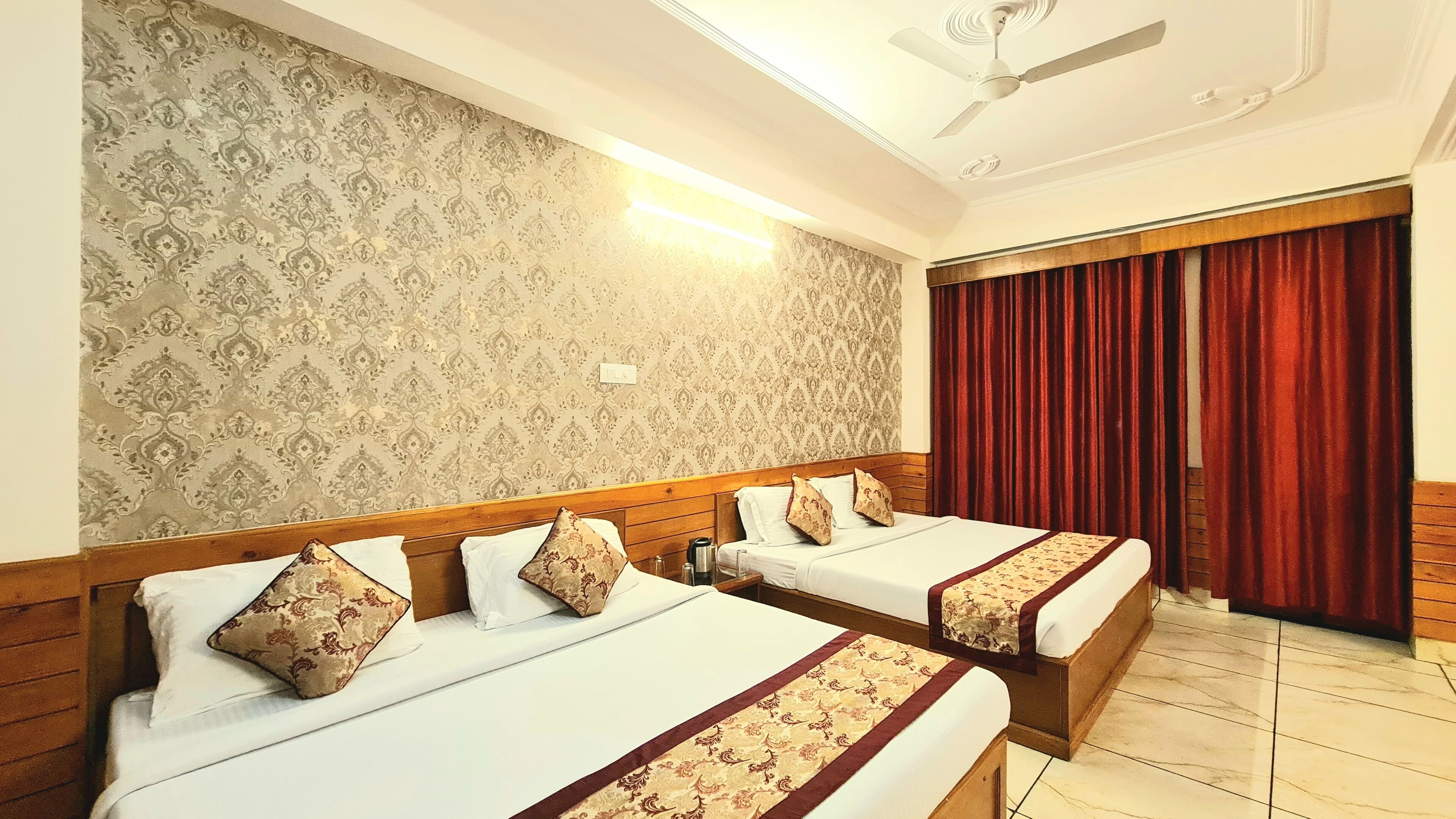 Hotel Chand Himalayan Brothers