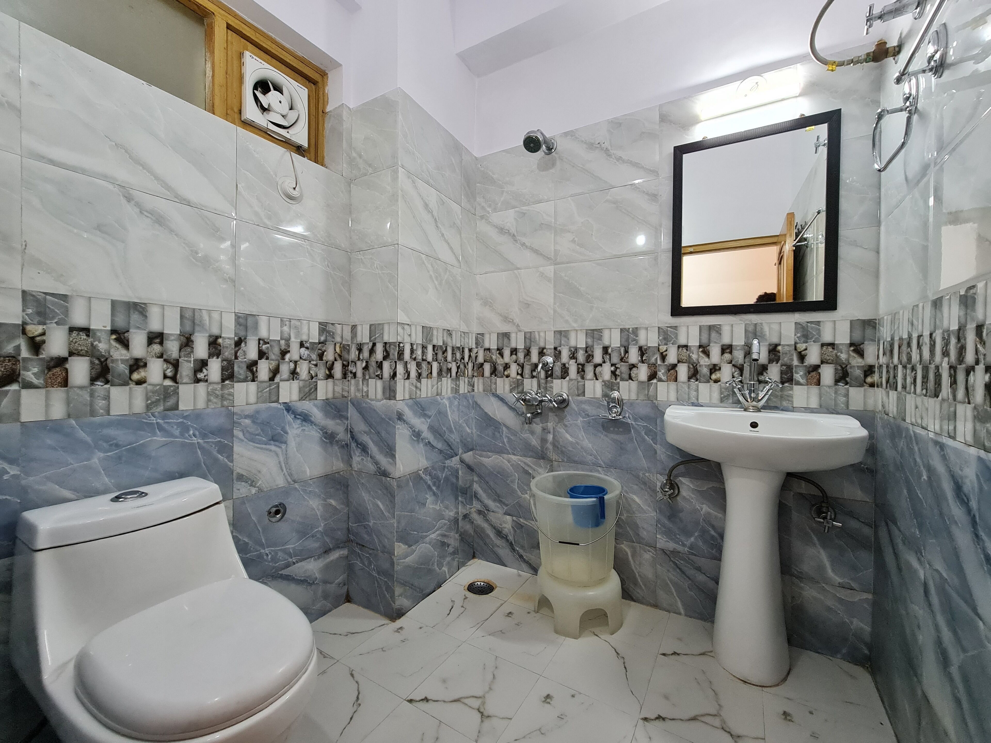 Hotel Chand Himalayan Brothers