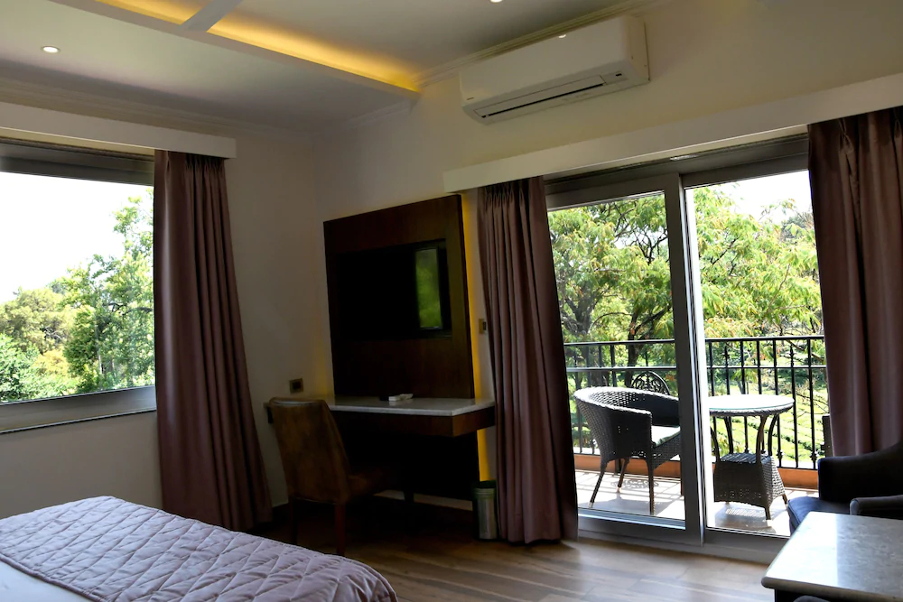 Mastiff Villa Camellia – A Tea Estate Hotel