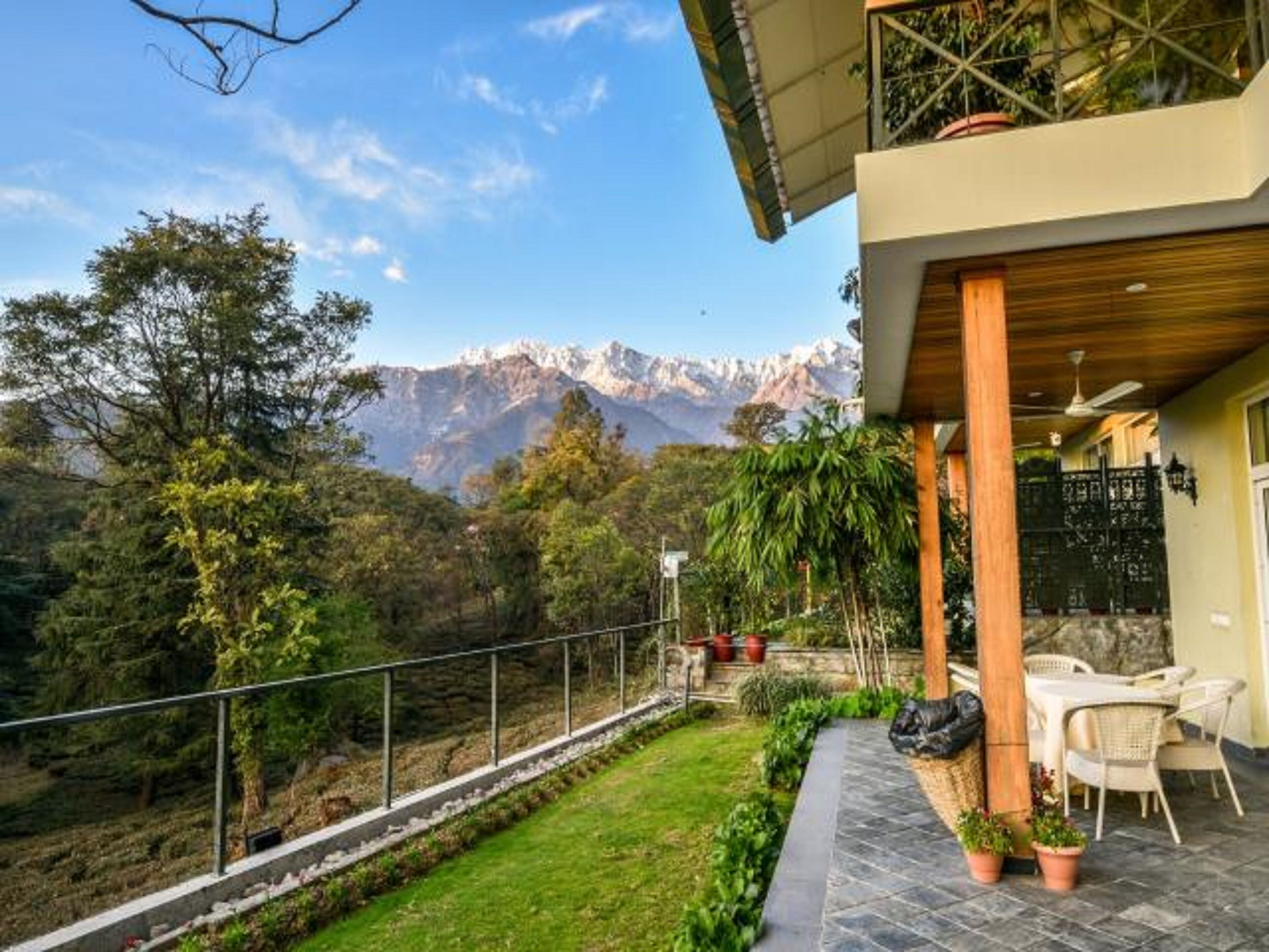 Lamrin Norwood Green, Palampur