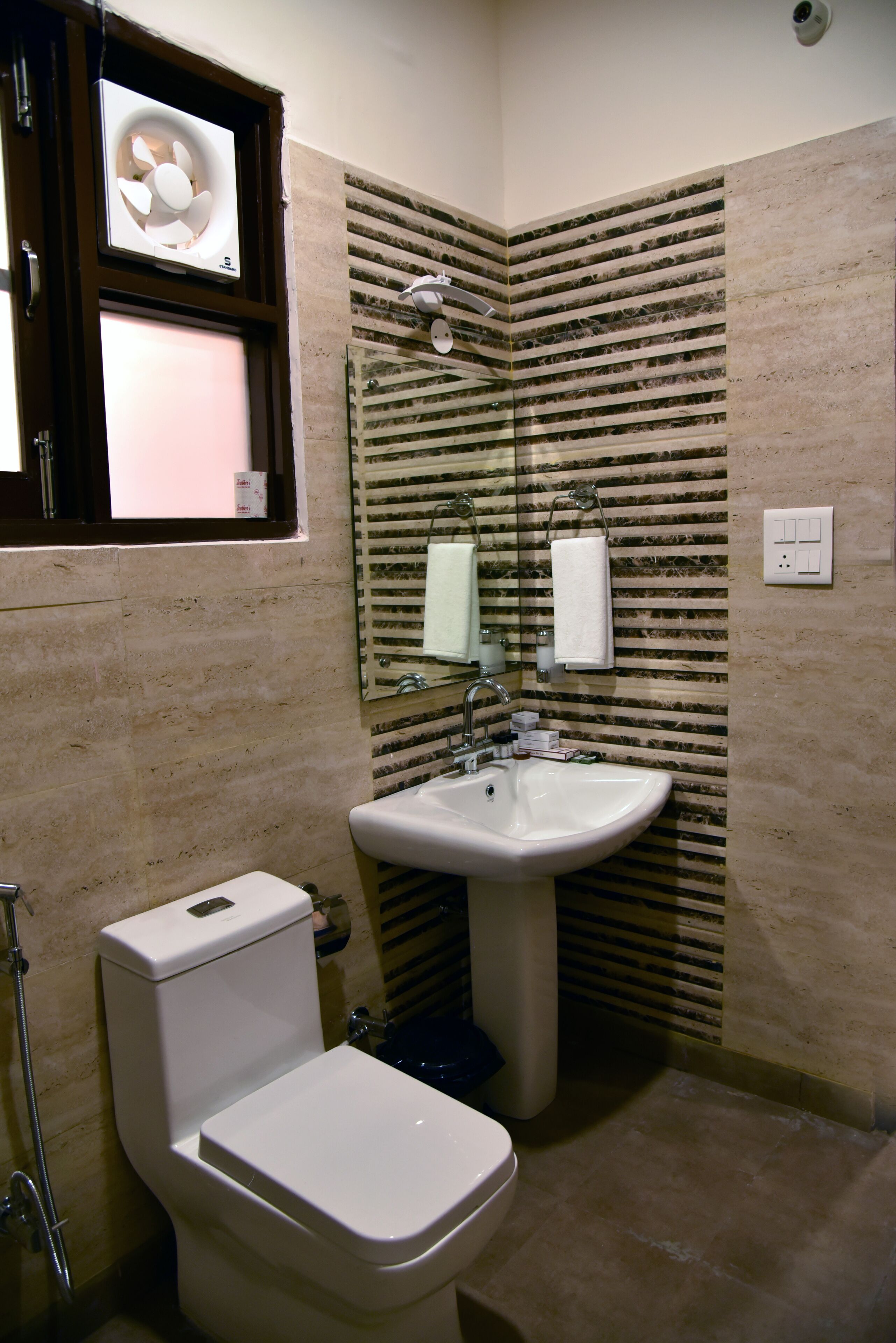 Mastiff Hotel Gopalpur