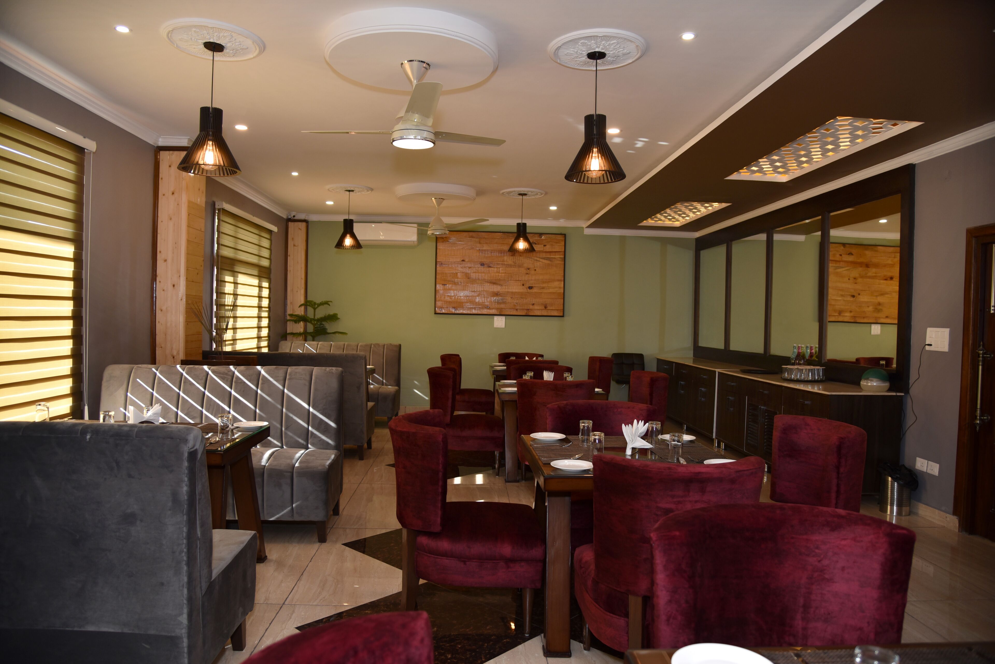 Mastiff Hotel Gopalpur