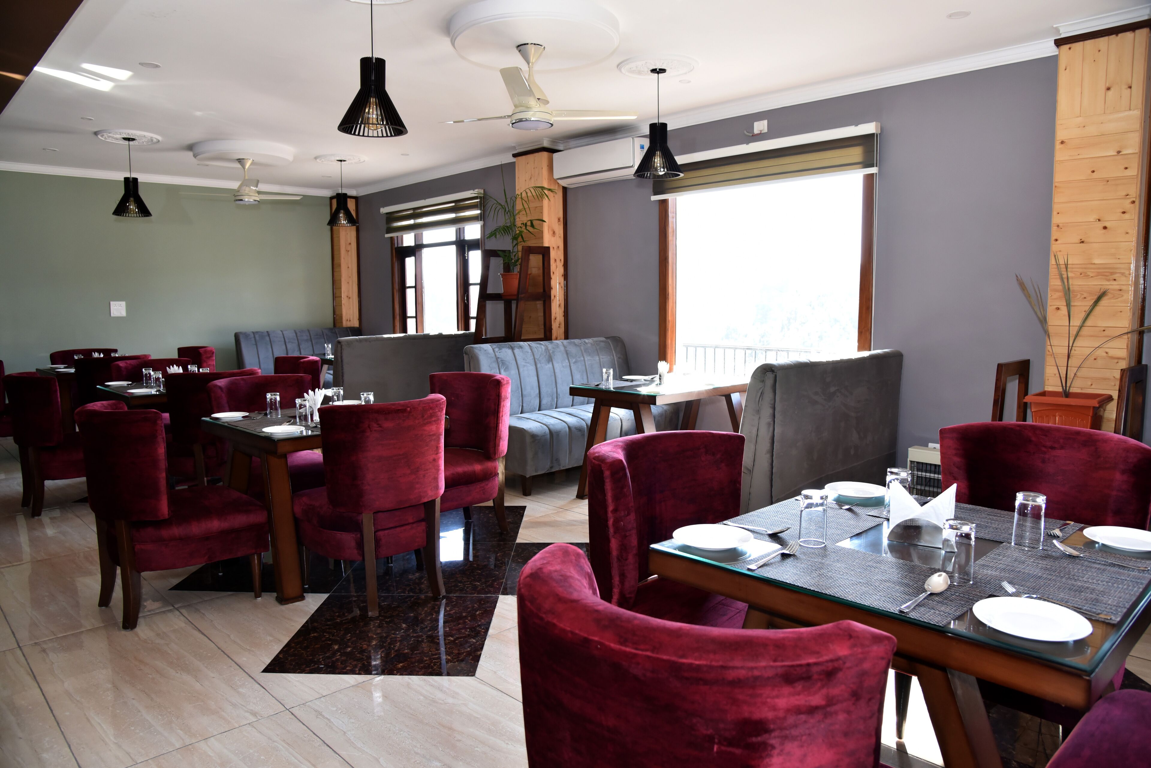 Mastiff Hotel Gopalpur