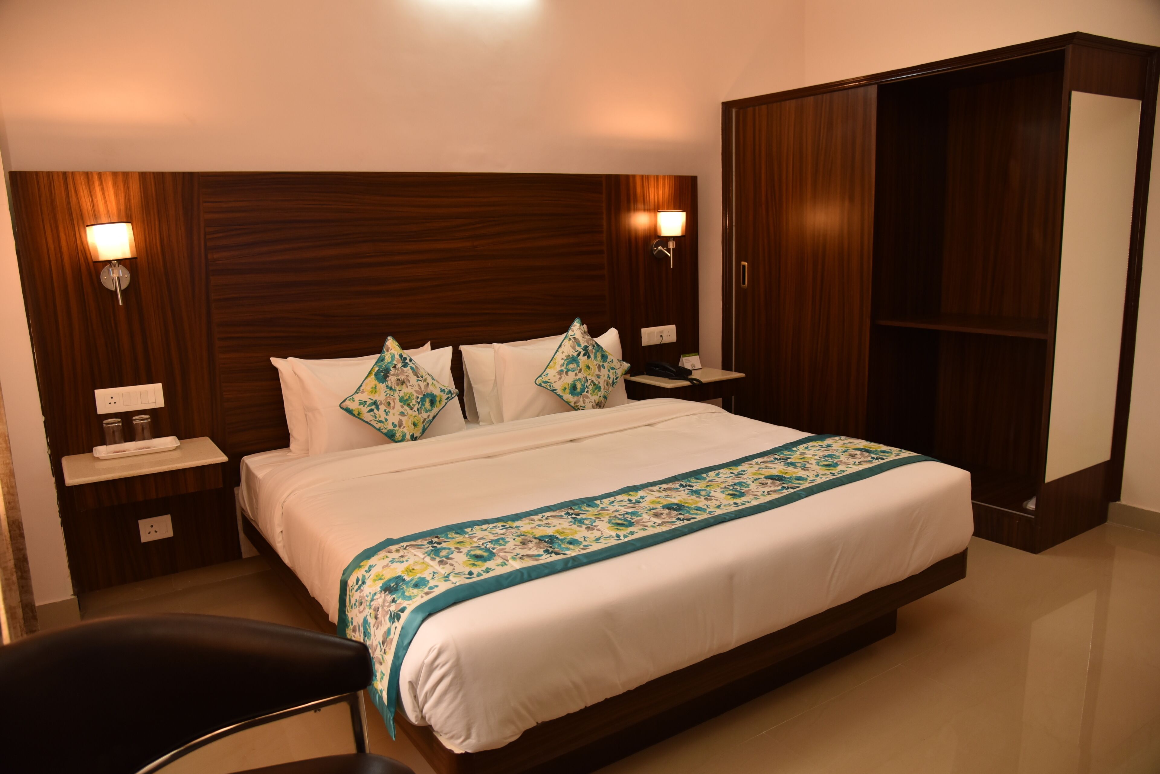 Mastiff Hotel Gopalpur