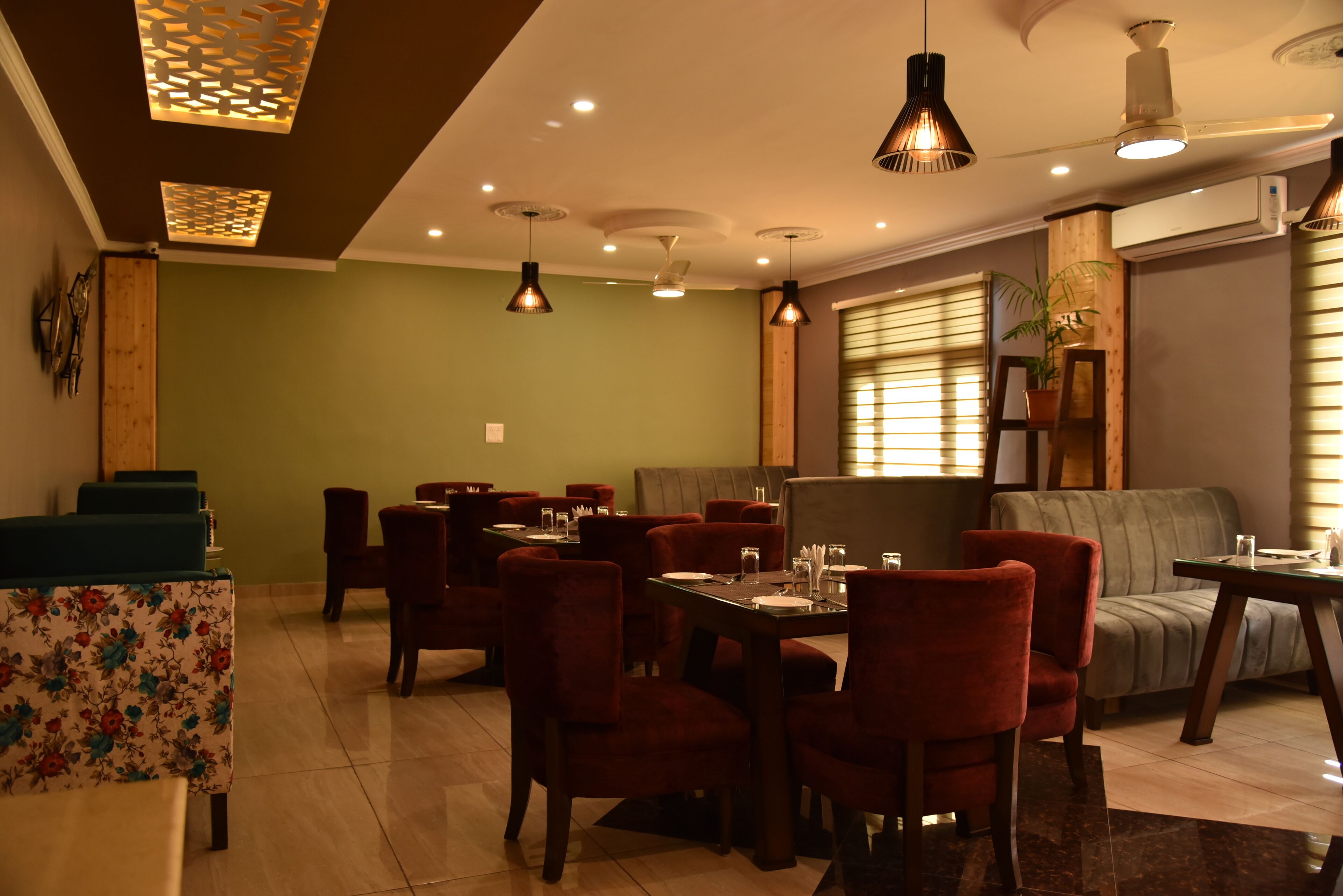 Mastiff Hotel Gopalpur