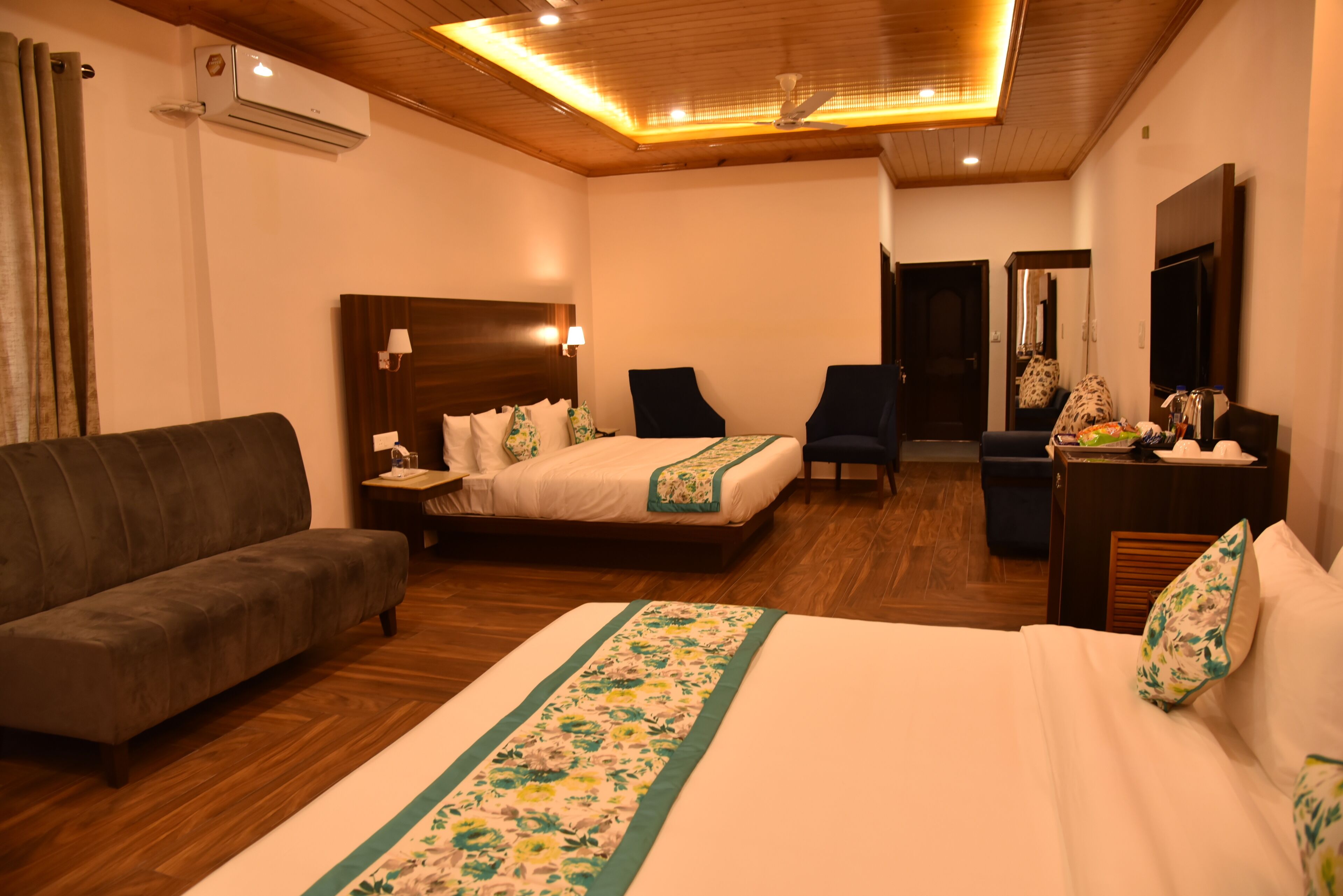 Mastiff Hotel Gopalpur