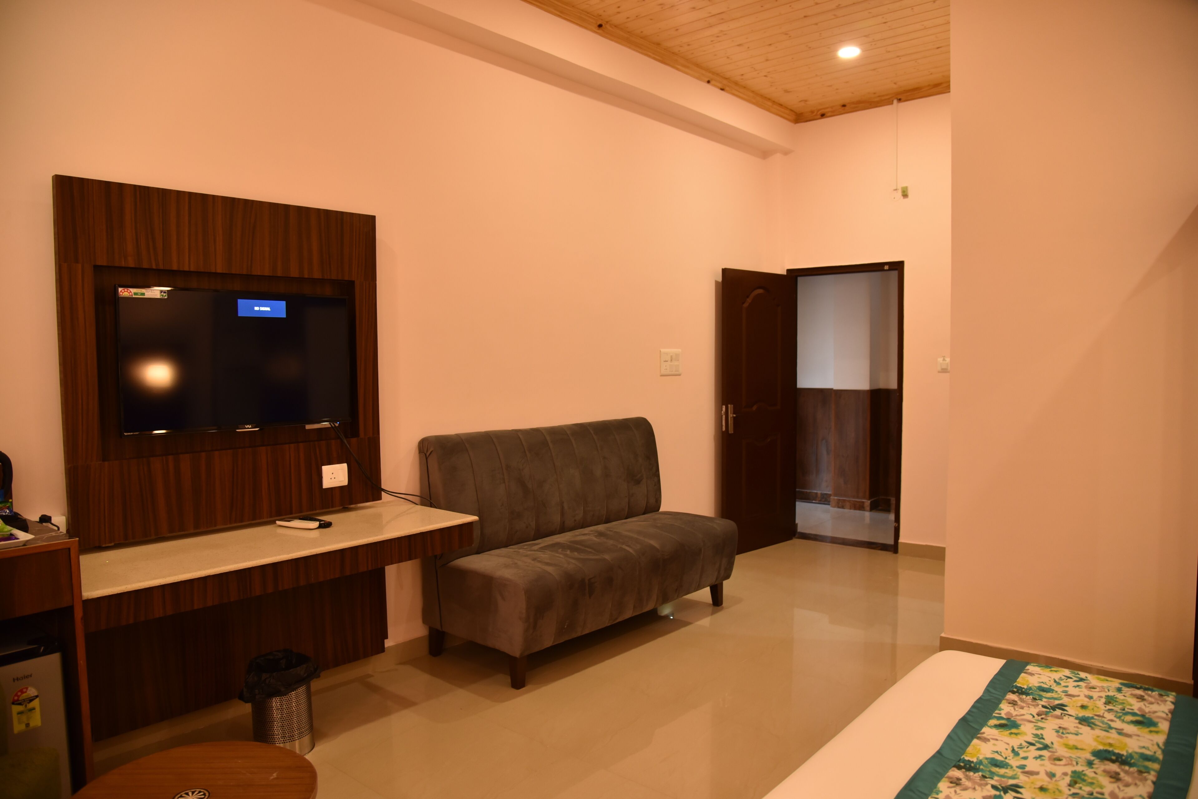 Mastiff Hotel Gopalpur