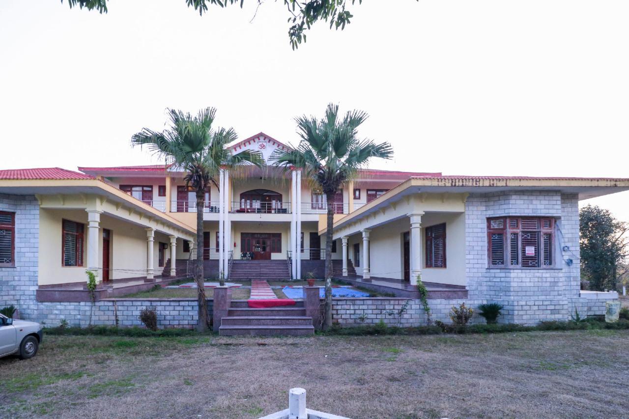 Saloh Palace by OYO Rooms
