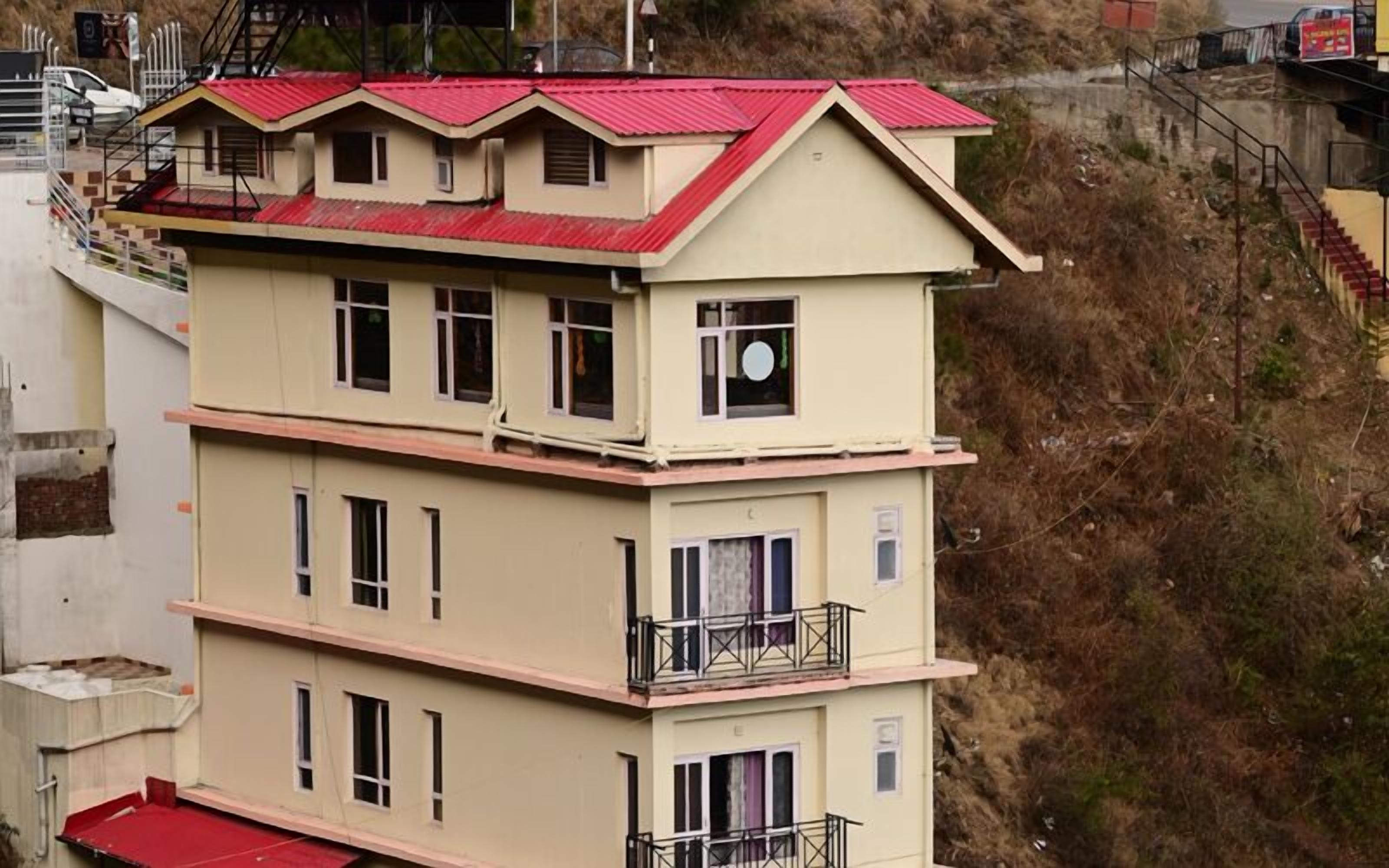 Eden Hotel & Resort