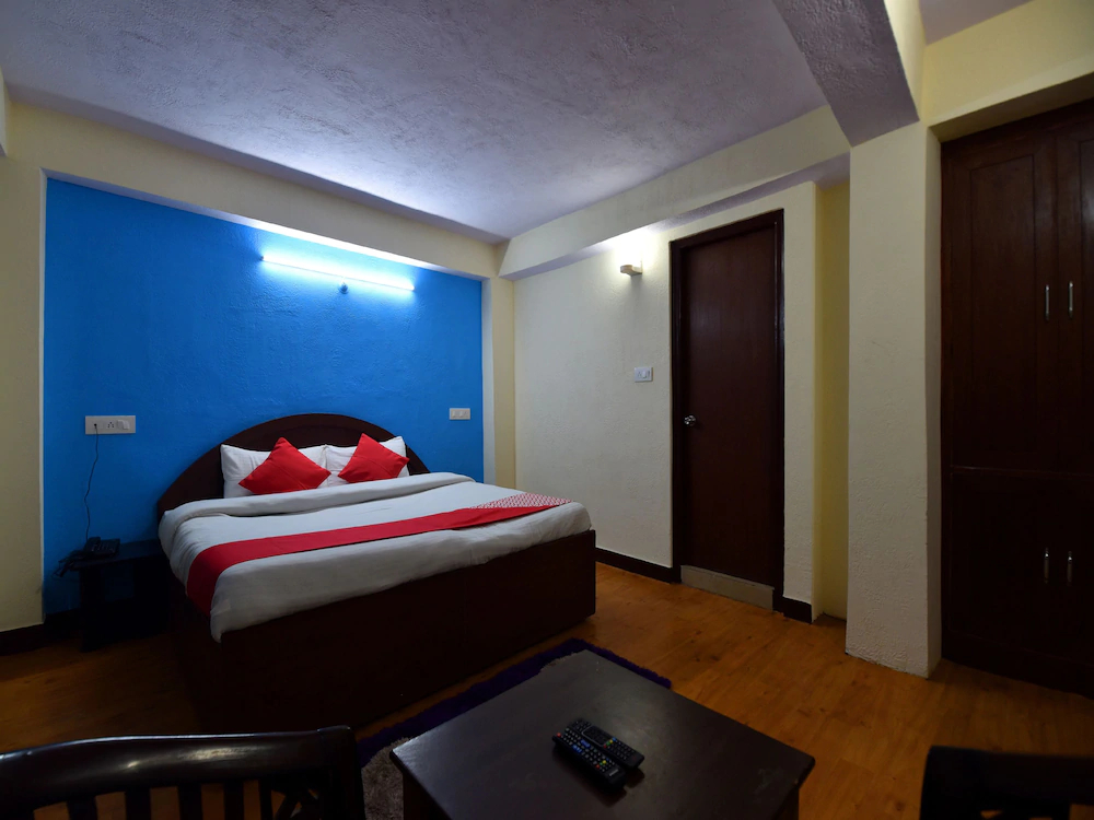 Gautam Regency By OYO Rooms