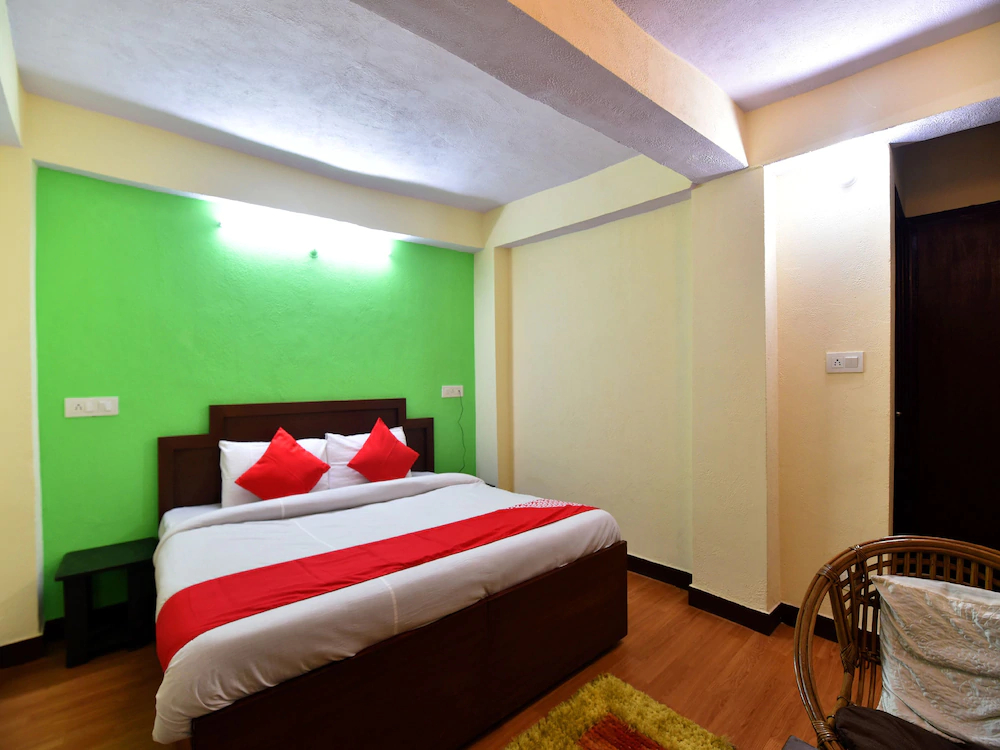 Gautam Regency By OYO Rooms