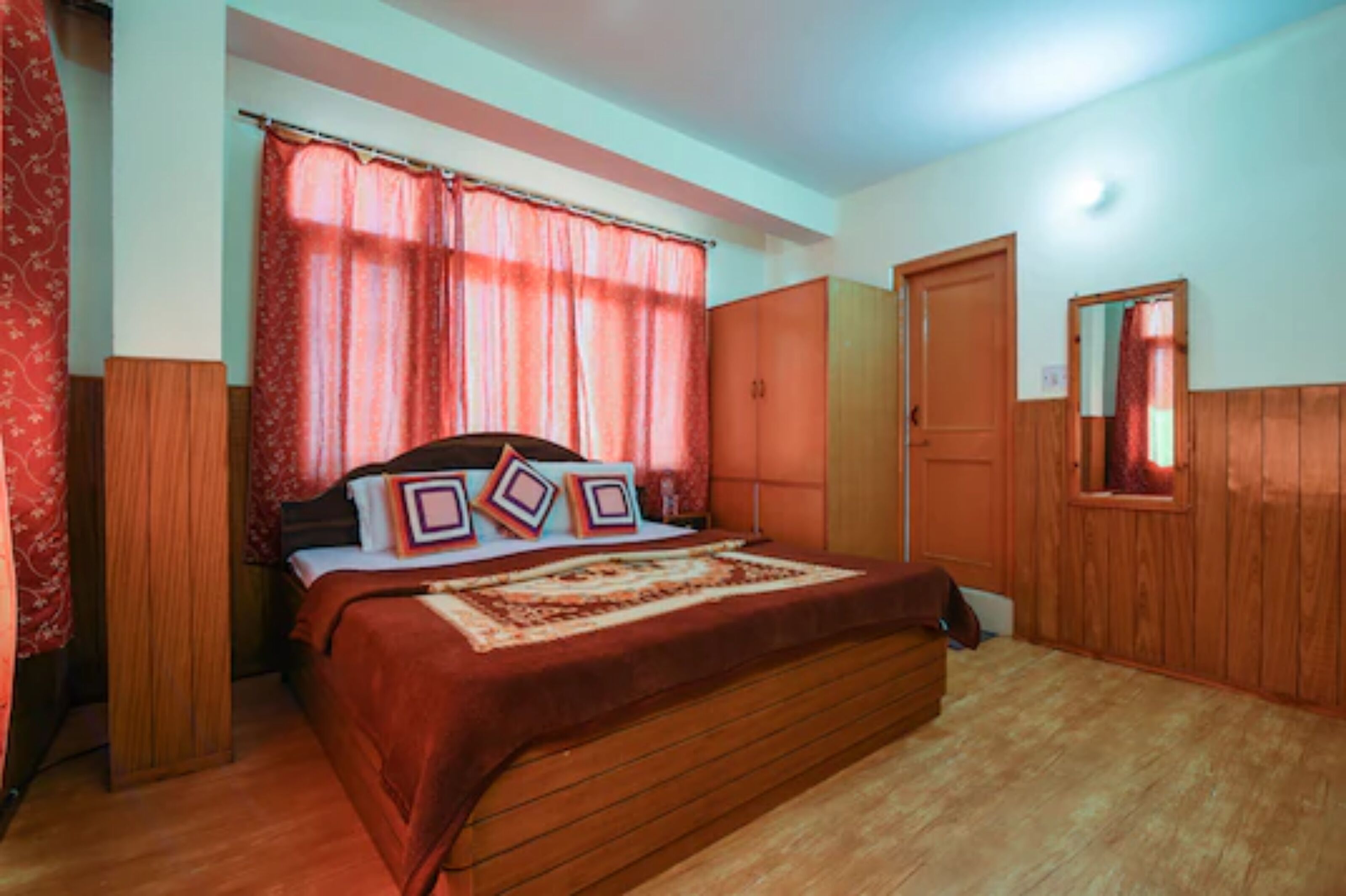 Goroomgo Chandel Home Stay Shimla