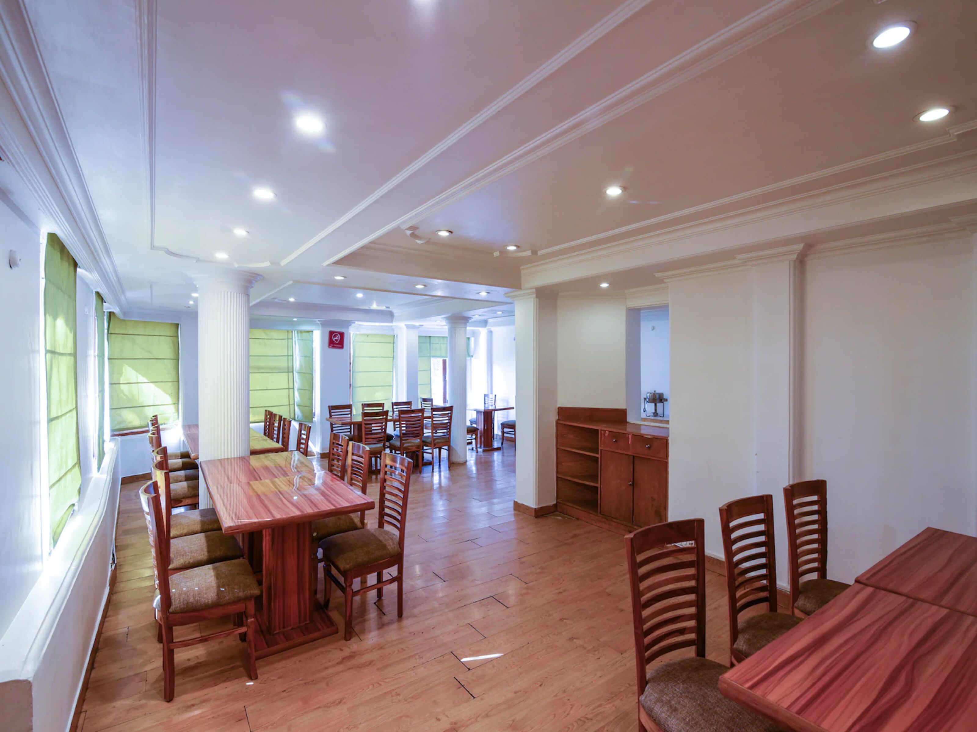 Goroomgo Rahat Regency Shimla