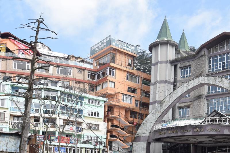 Hotel Bridge View Premium by OYO Rooms