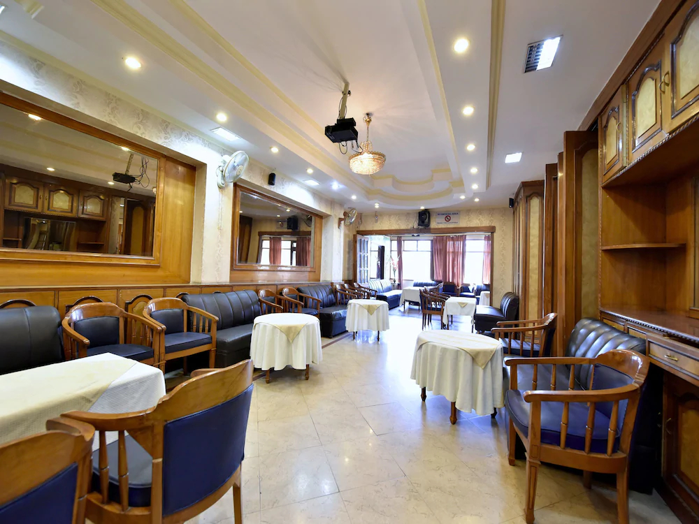 Hotel Himland East By OYO Rooms