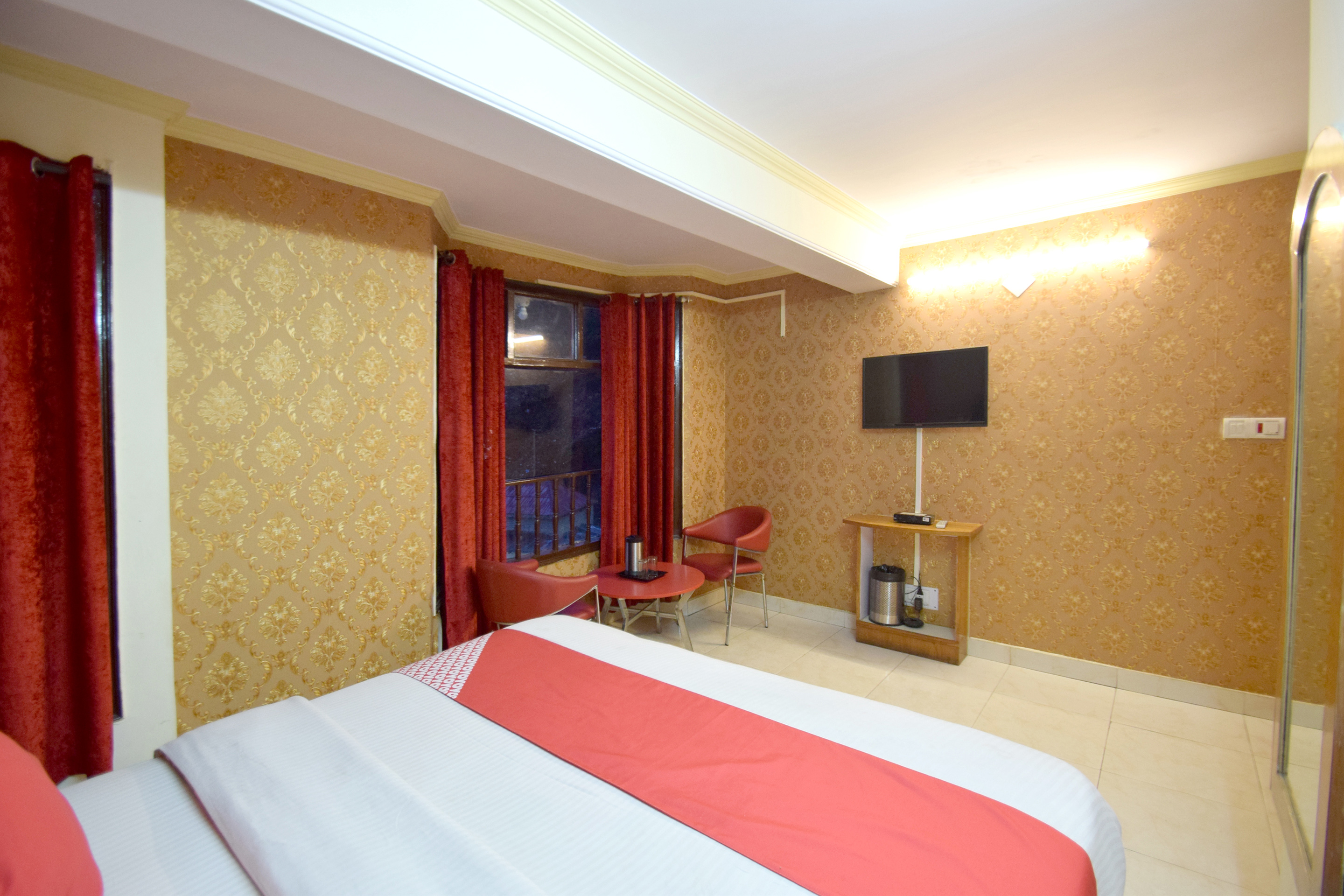 Hotel Majestic Grand By OYO Rooms