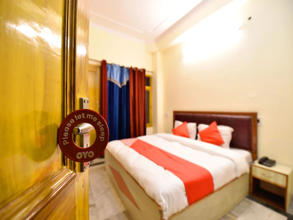 Hotel Royal View by OYO Rooms