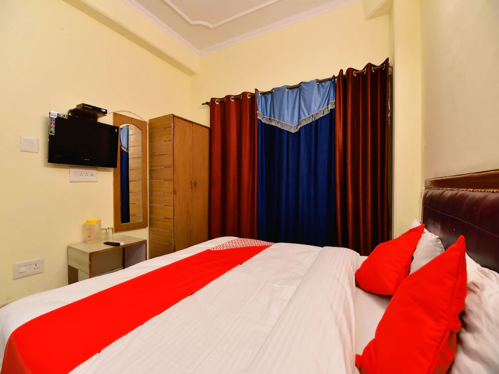 Hotel Royal View by OYO Rooms
