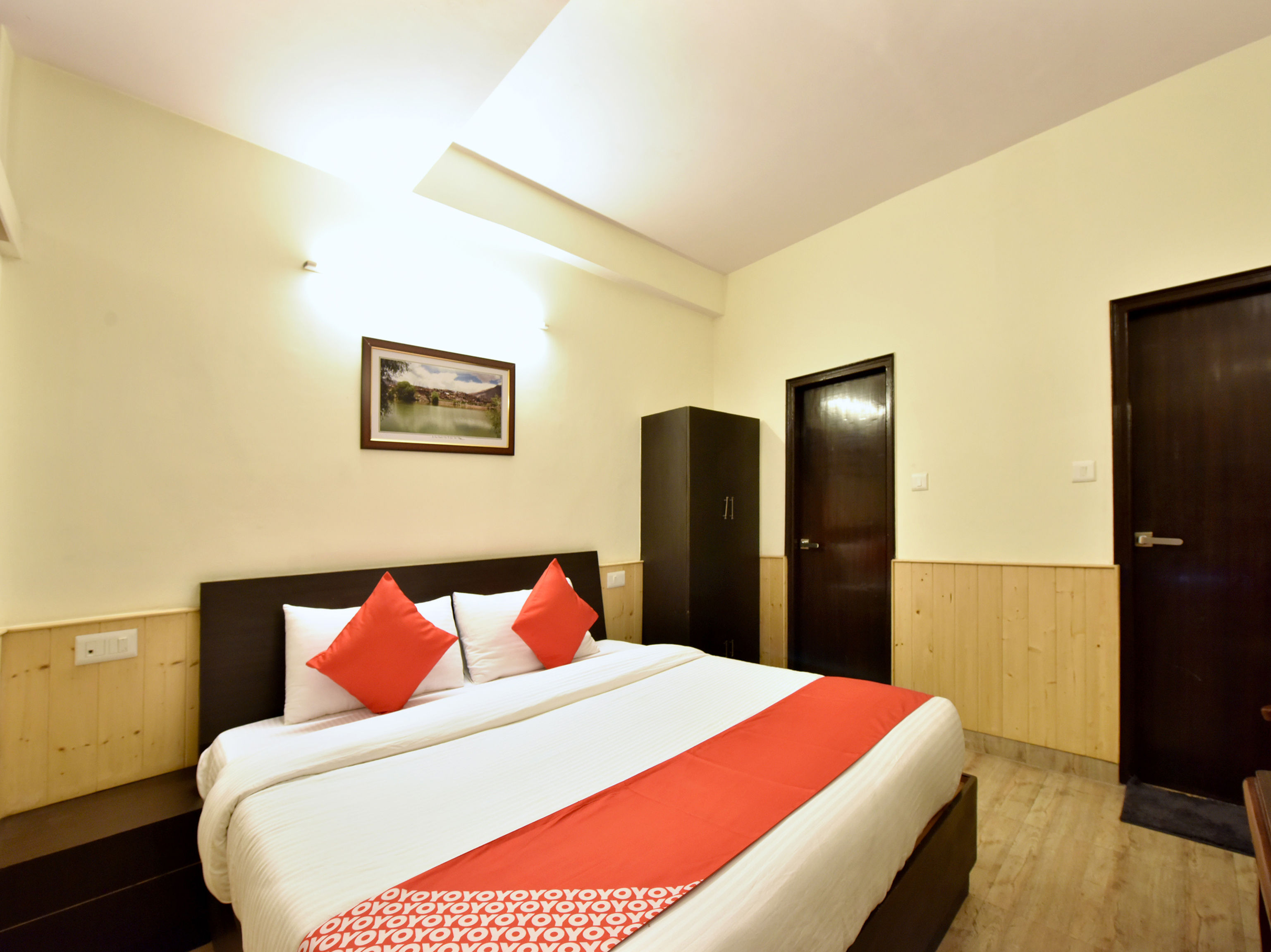 Seven Hills Hotel by OYO Rooms