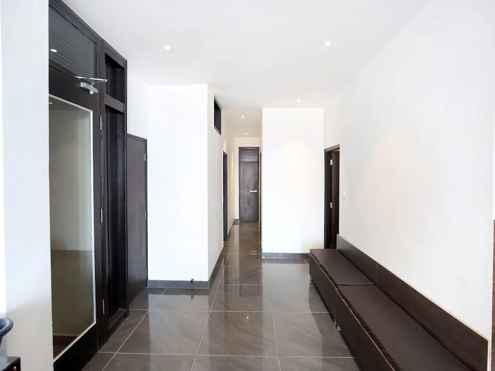 OYO 13307 Home Luxury Stay Shoghi