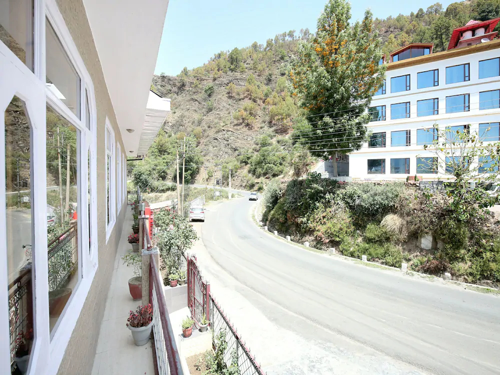 OYO Home 18883 Peaceful Stay