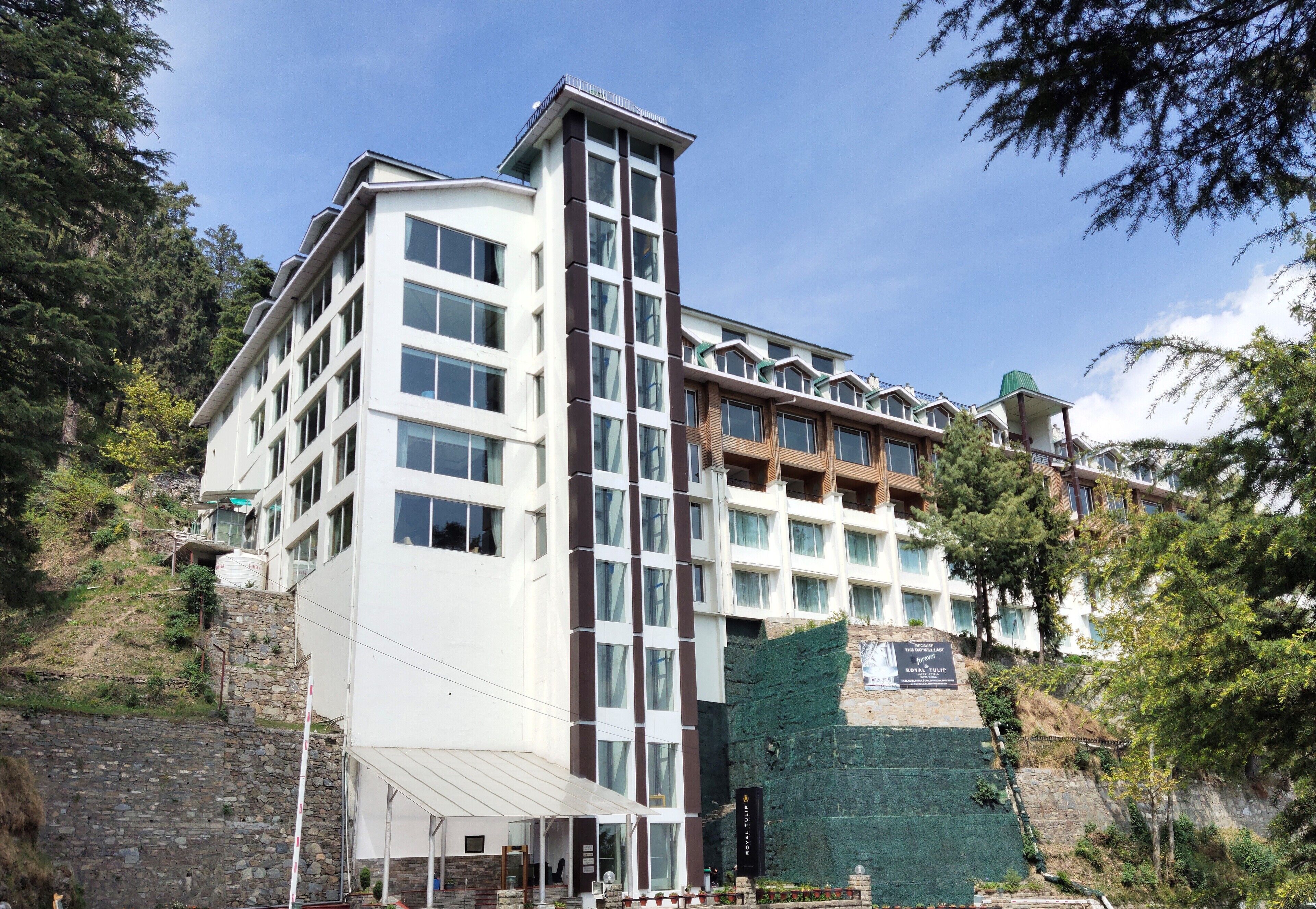 Royal Tulip Shimla - Kufri Hills